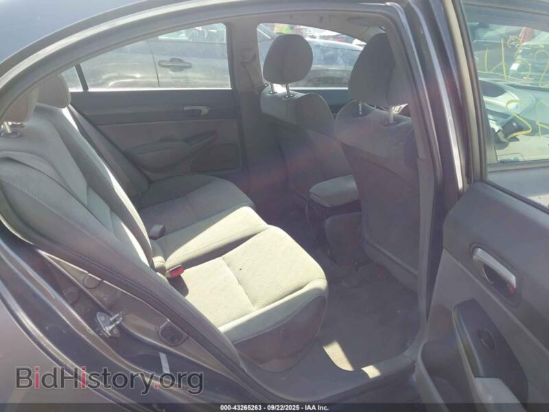 2010 Honda CIVIC (VIN 2HGFA1F56AH316632) — photo 8 of 17