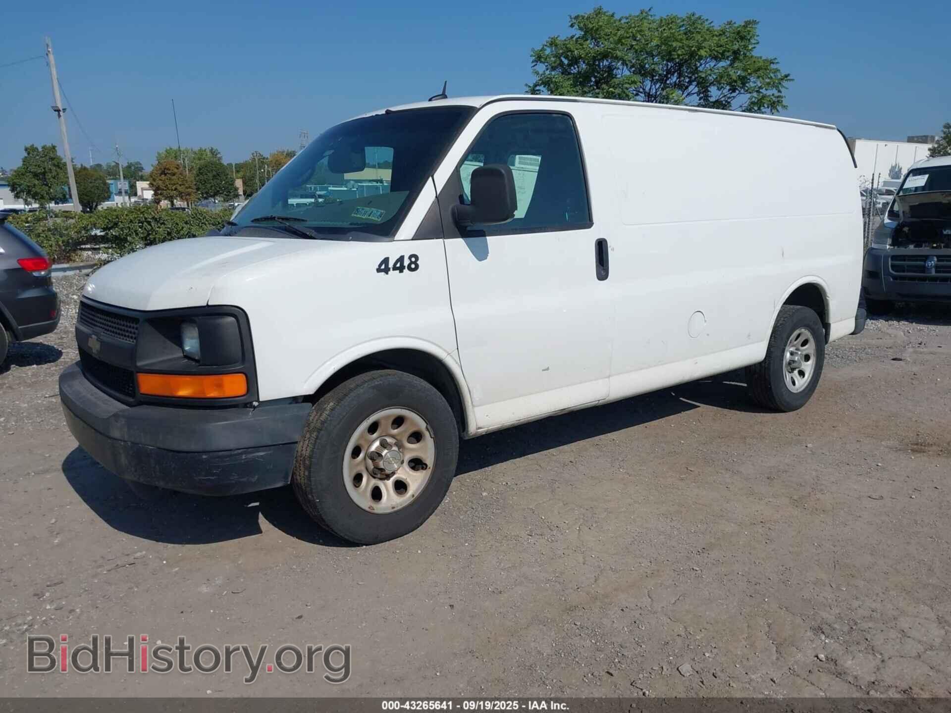 2014 CHEVROLET EXPRESS 1500 - VIN: 1GCSGAFX9E1110206 - Фото 2