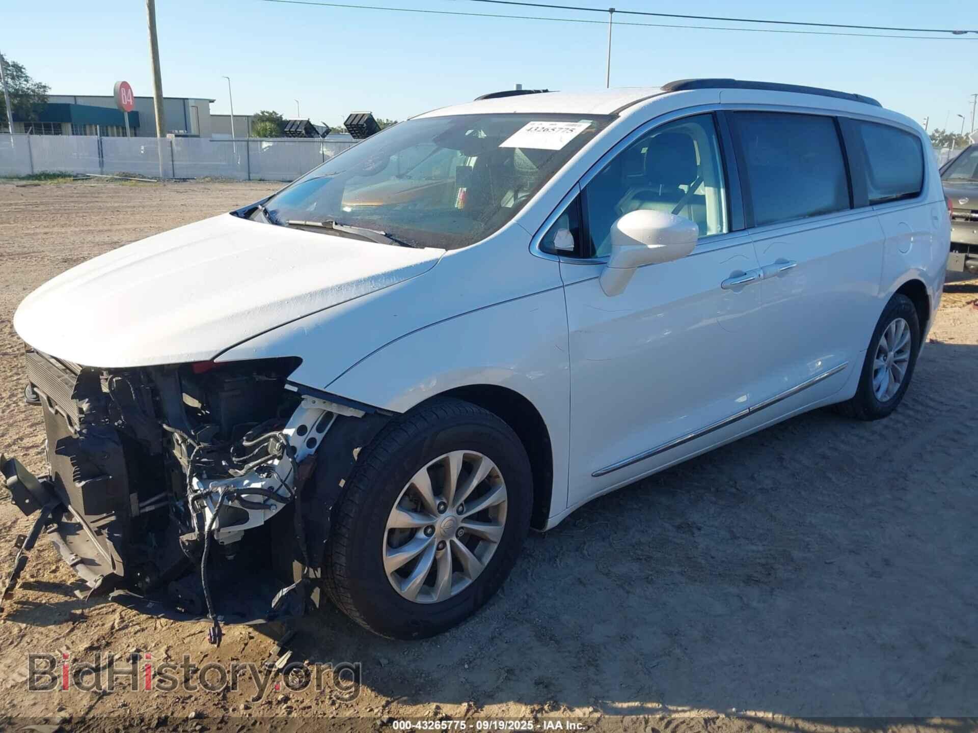 2017 CHRYSLER PACIFICA - VIN: 2C4RC1BG1HR518375 - Фото 2