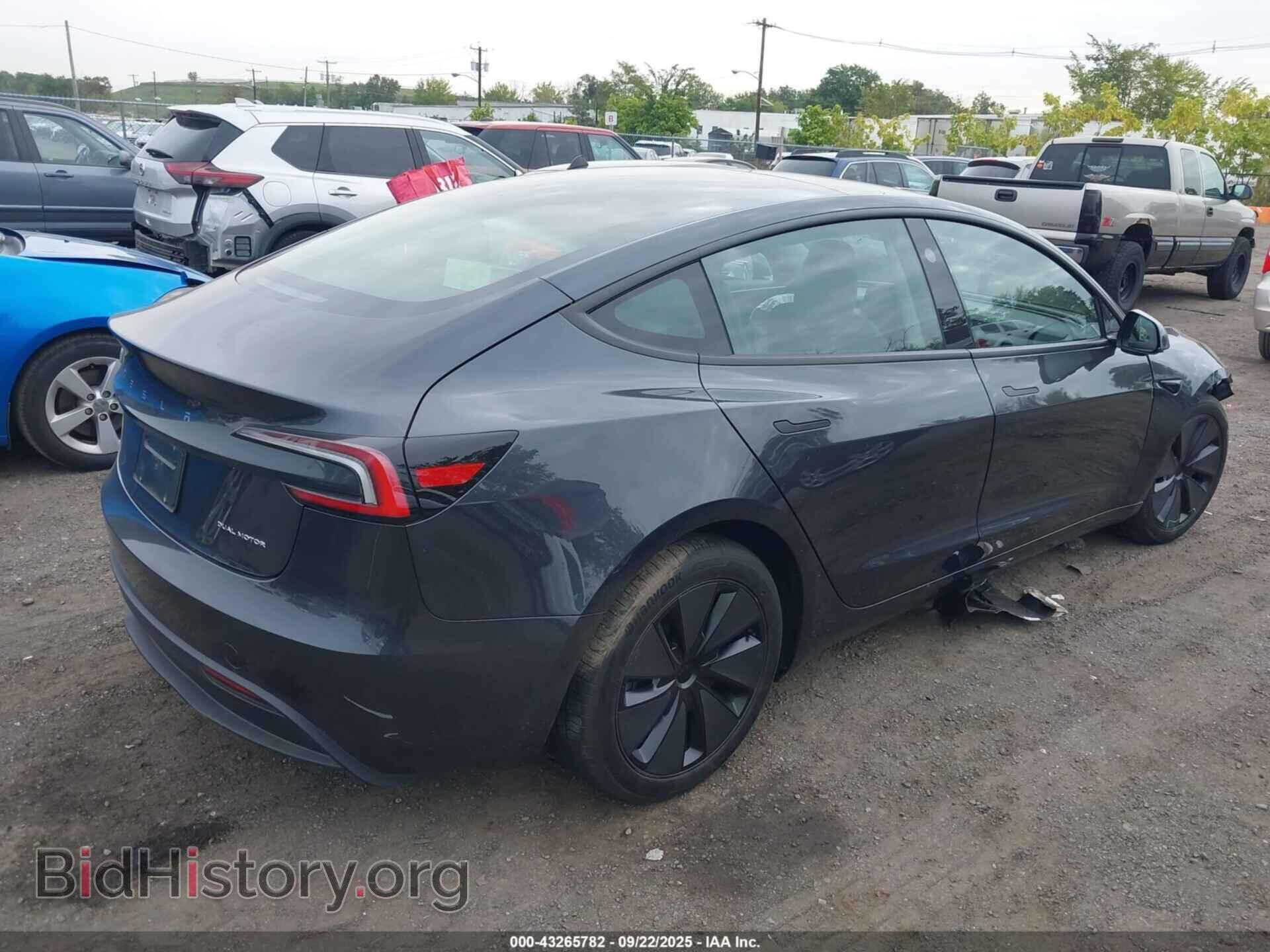 2025 TESLA MODEL 3 - VIN: 5YJ3E1EB5SF935033 - Фото 4