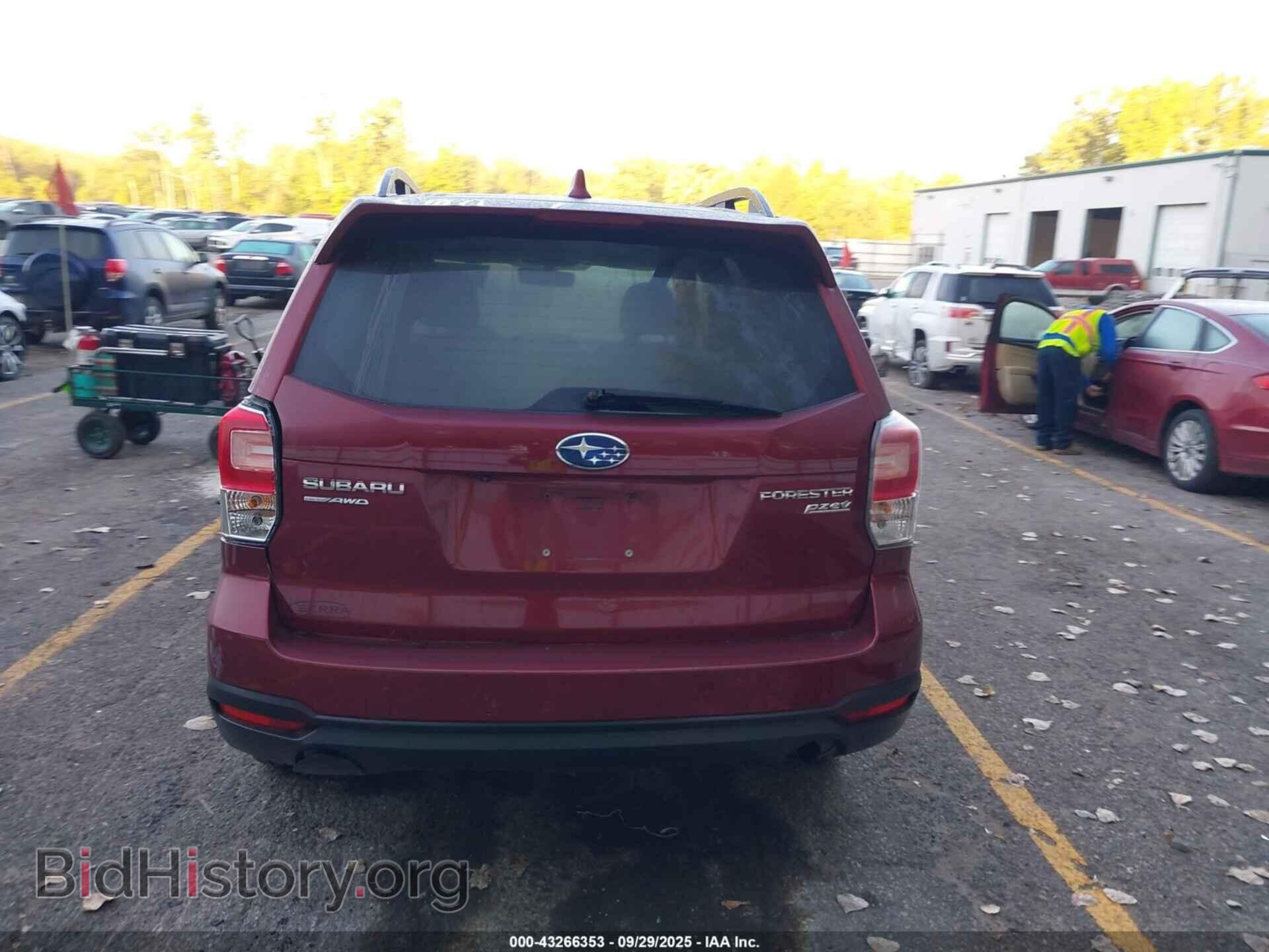 2017 SUBARU FORESTER - VIN: JF2SJAEC0HH415686 - Фото 17