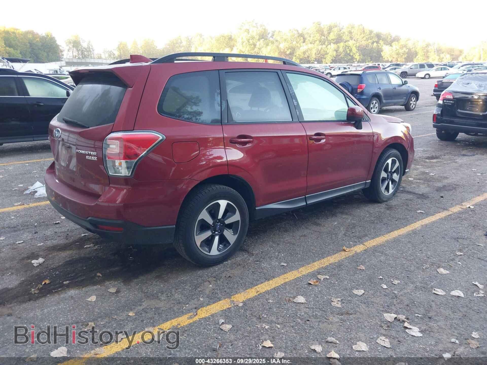 2017 SUBARU FORESTER - VIN: JF2SJAEC0HH415686 - Фото 4
