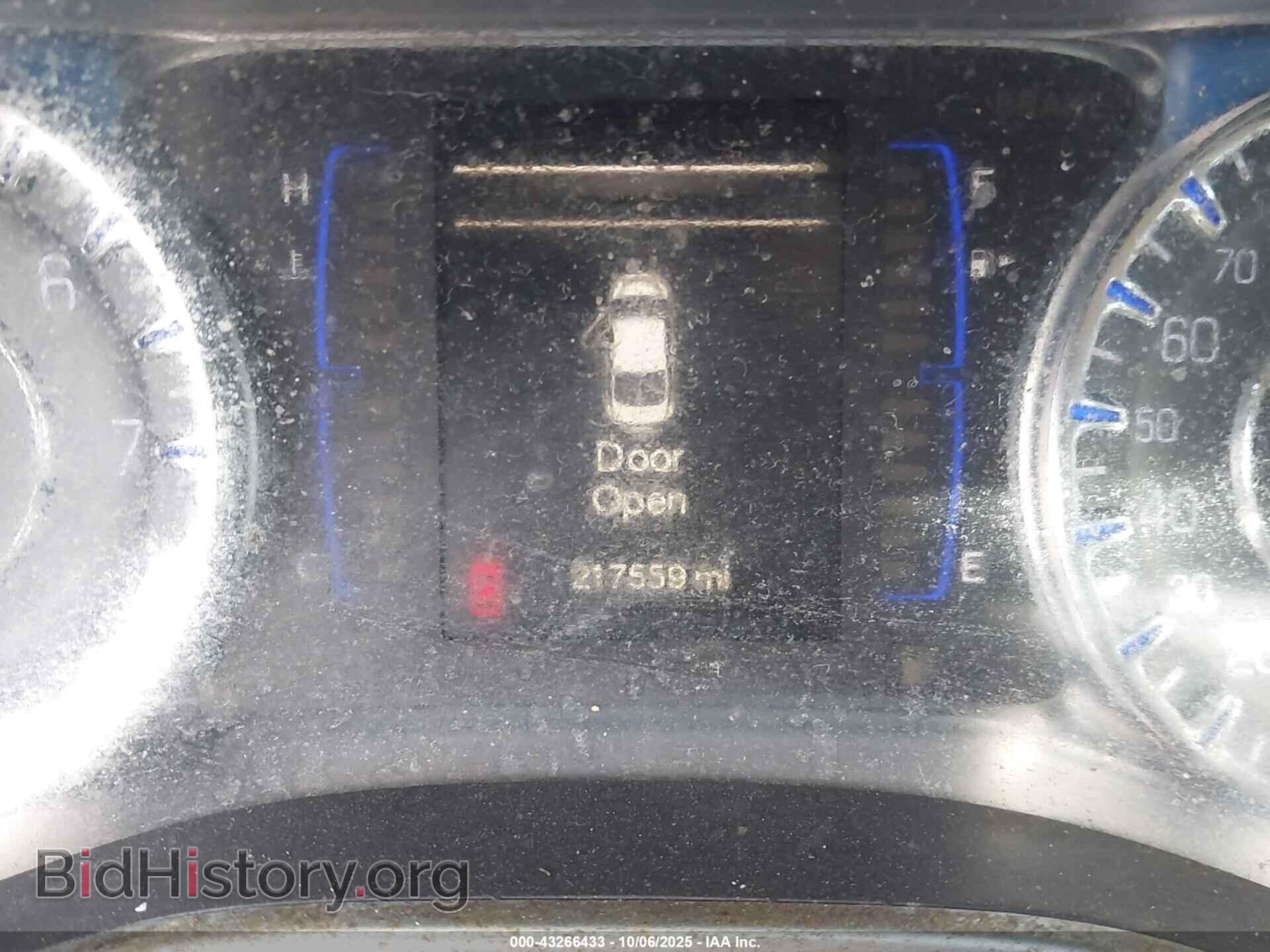 2015 CHRYSLER 200 - VIN: 1C3CCCAB5FN552762 - Фото 7
