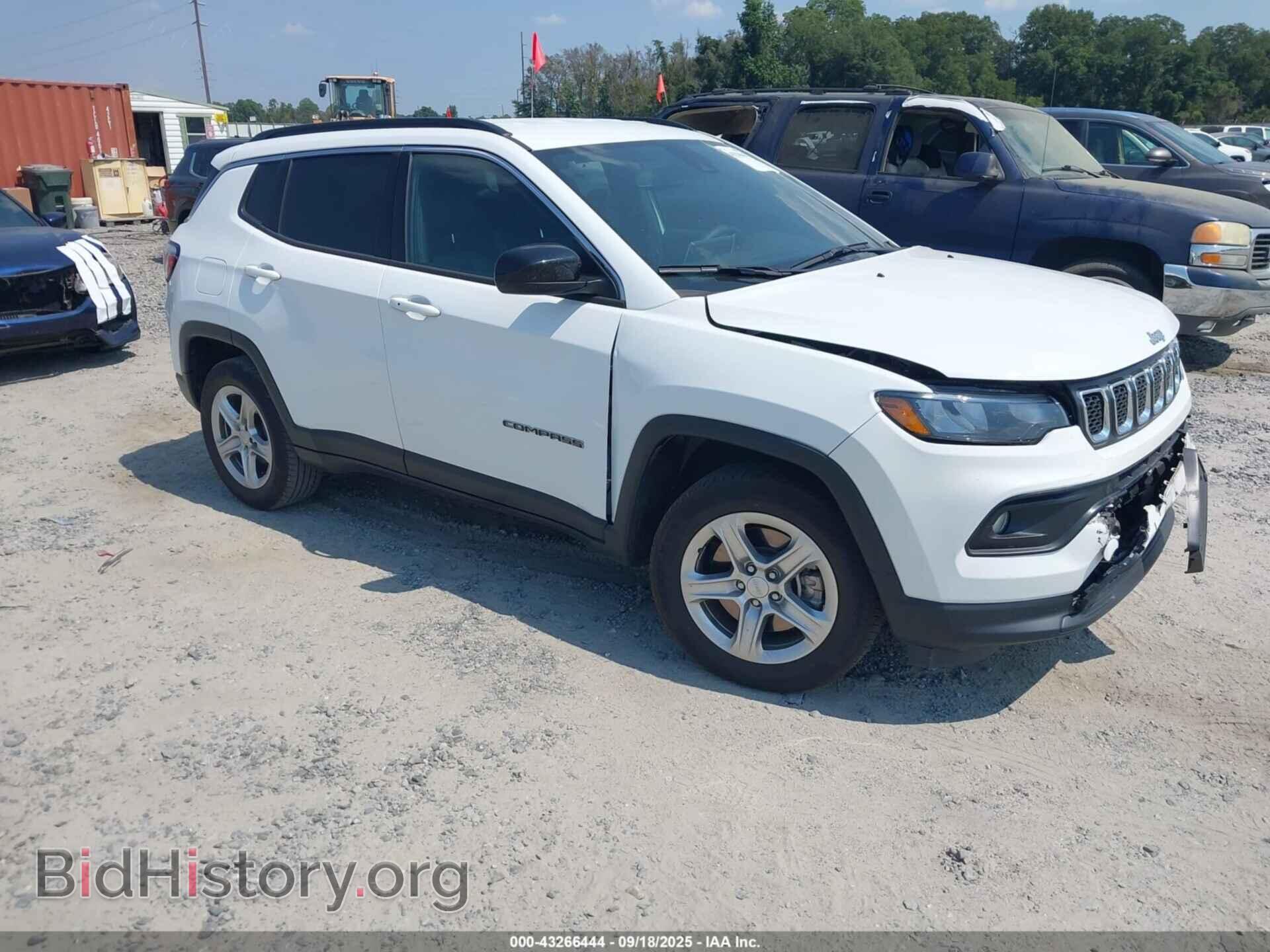 Photo 3C4NJDBN1RT606703 - JEEP COMPASS 2024
