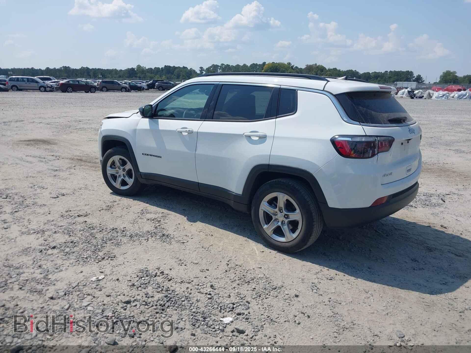 2024 JEEP COMPASS - VIN: 3C4NJDBN1RT606703 - Фото 3