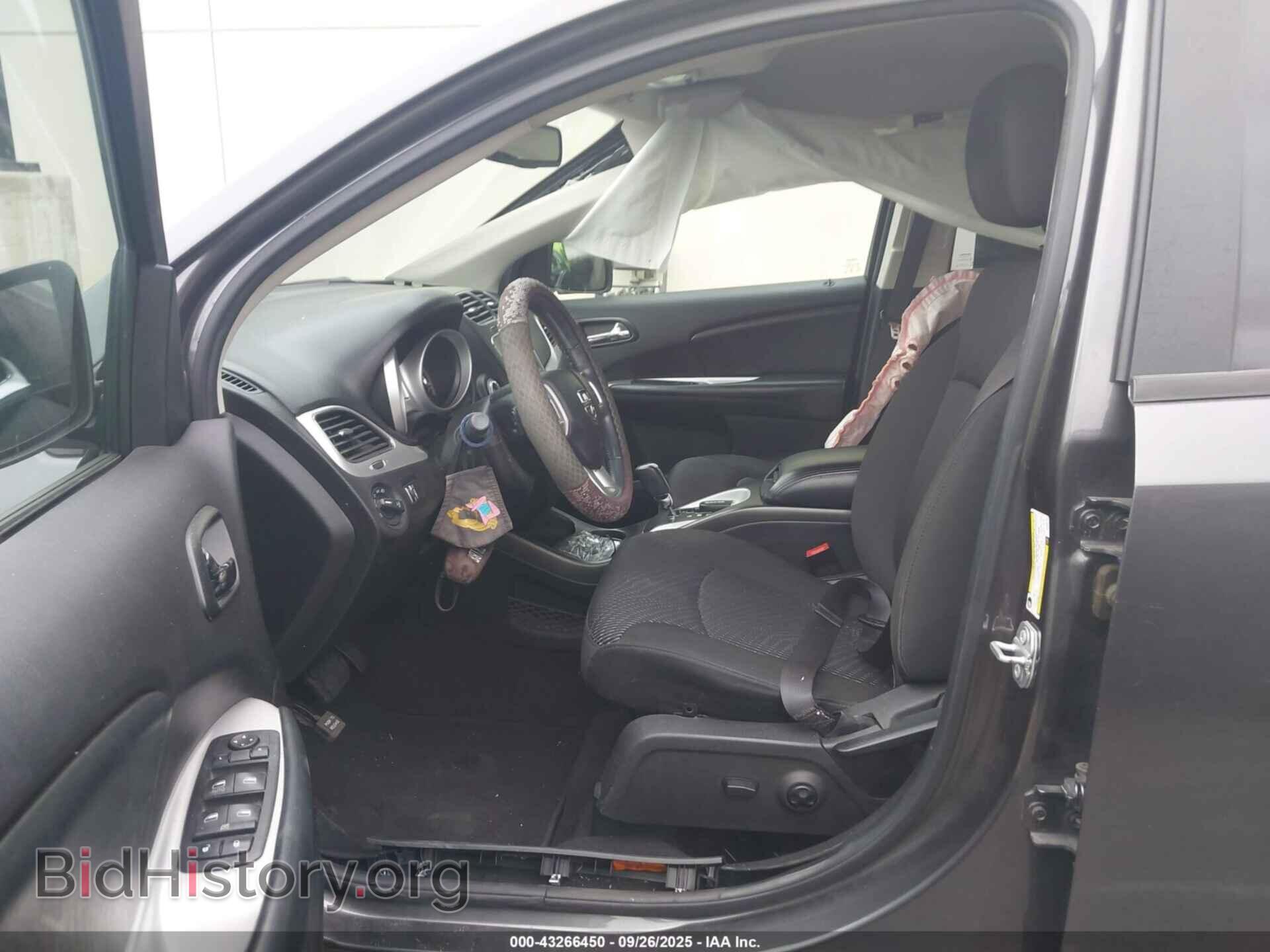2019 DODGE JOURNEY - VIN: 3C4PDCBG0KT863174 - Фото 5