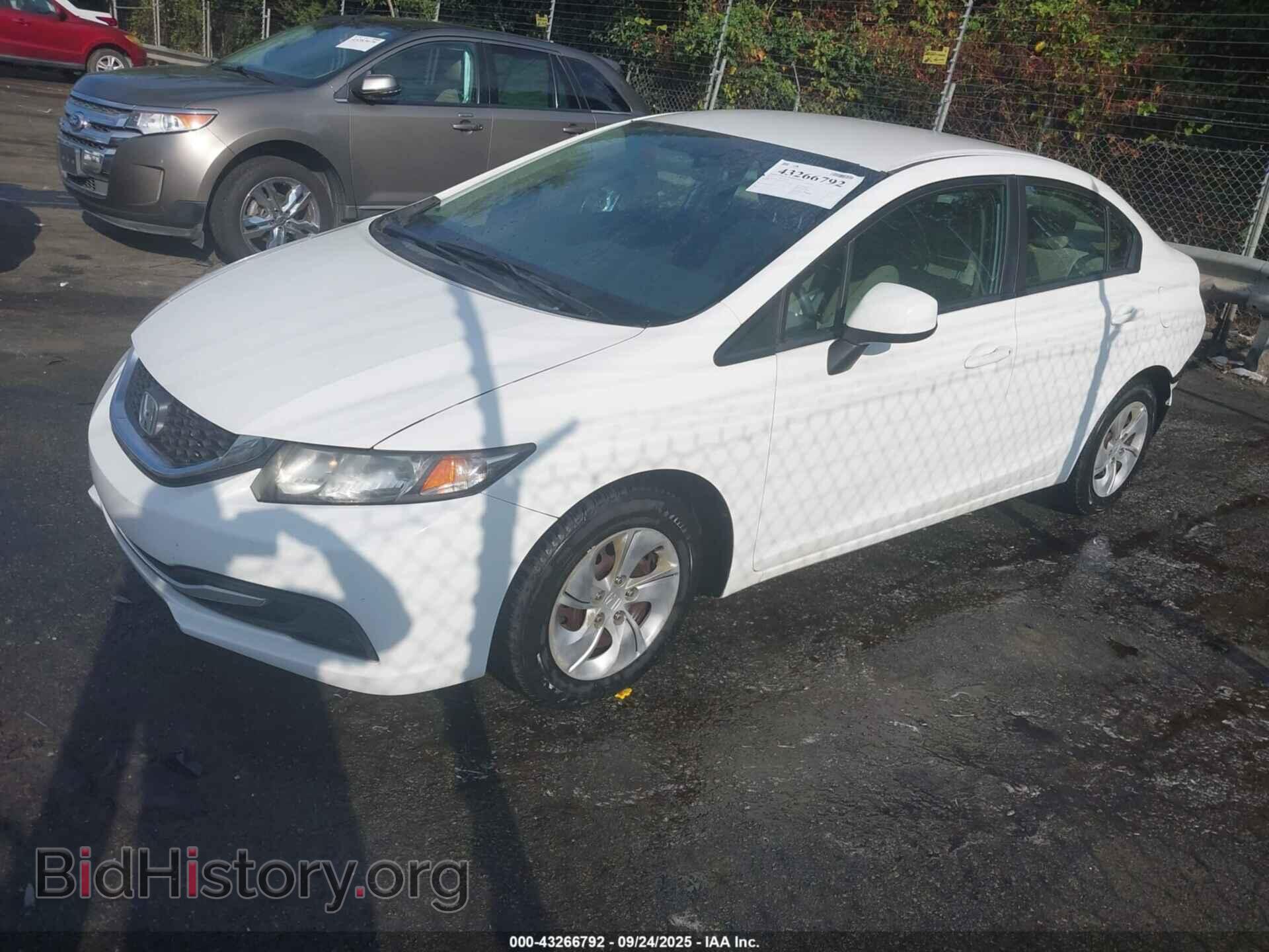 2013 HONDA CIVIC - VIN: 2HGFB2F58DH571810 - Фото 2