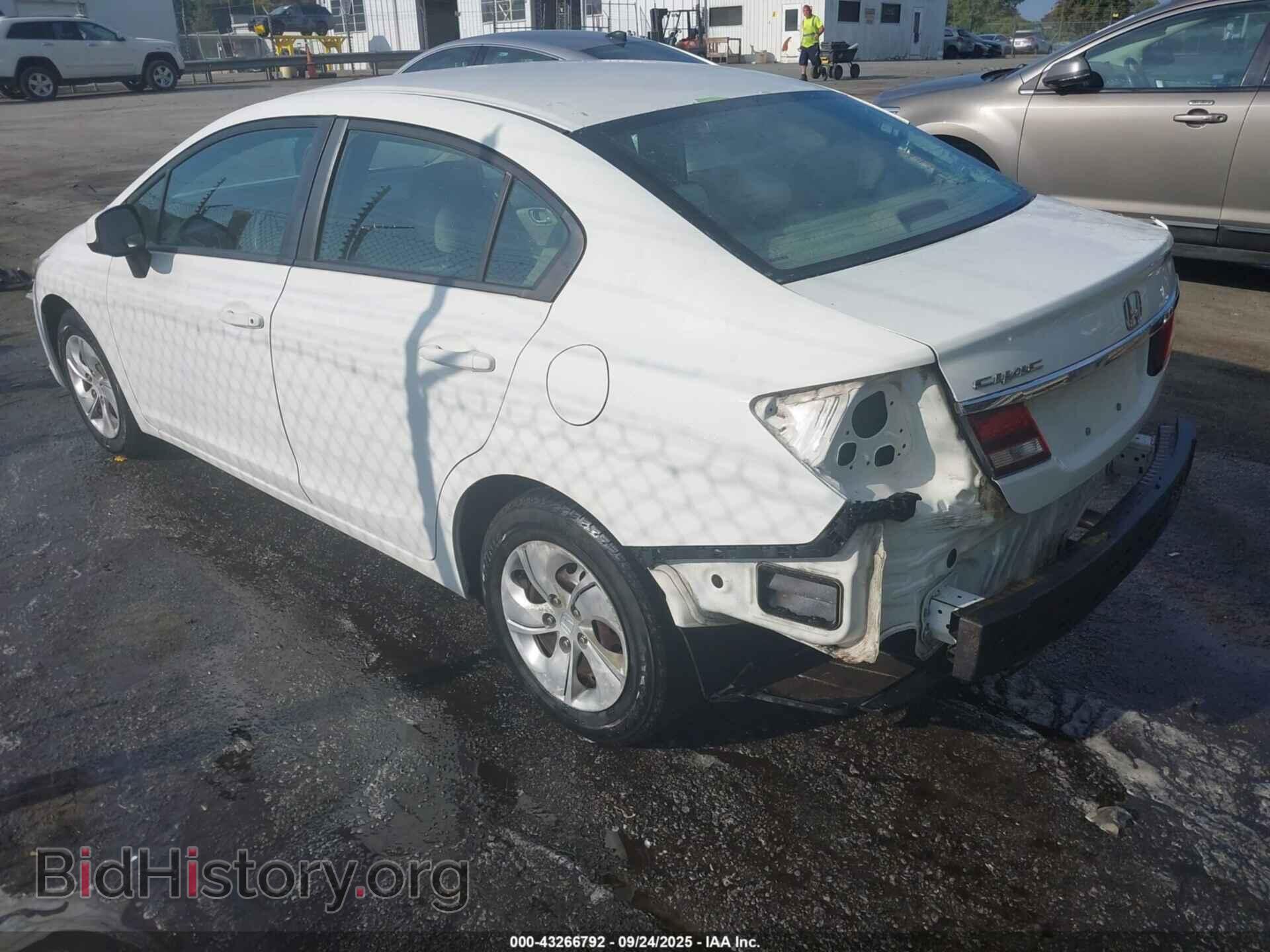 2013 HONDA CIVIC - VIN: 2HGFB2F58DH571810 - Фото 3