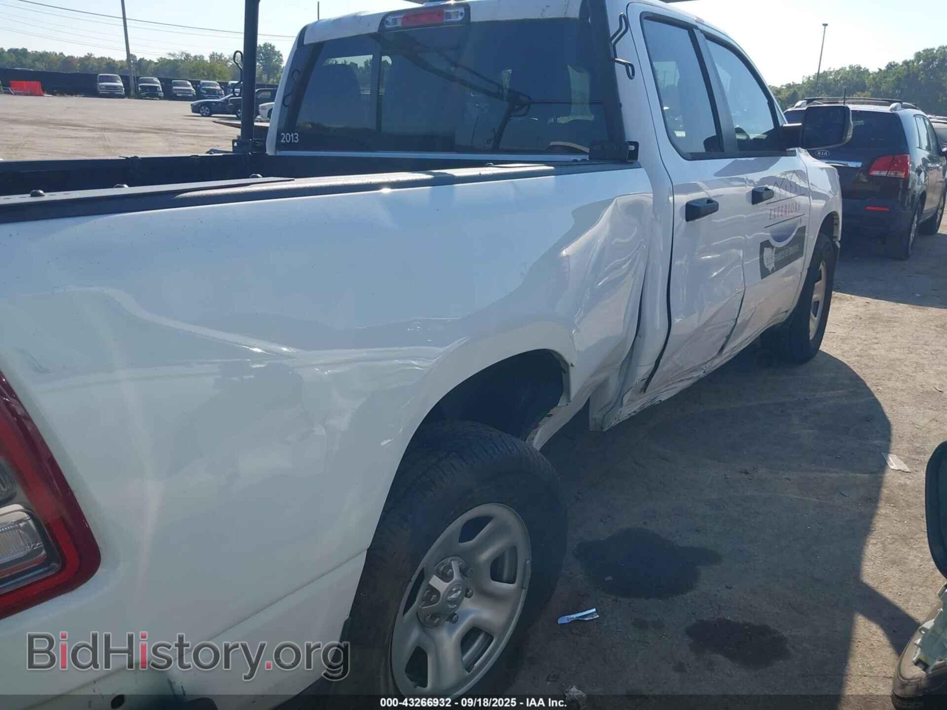 2024 RAM 1500 - VIN: 1C6RRFCG7RN203452 - Фото 6