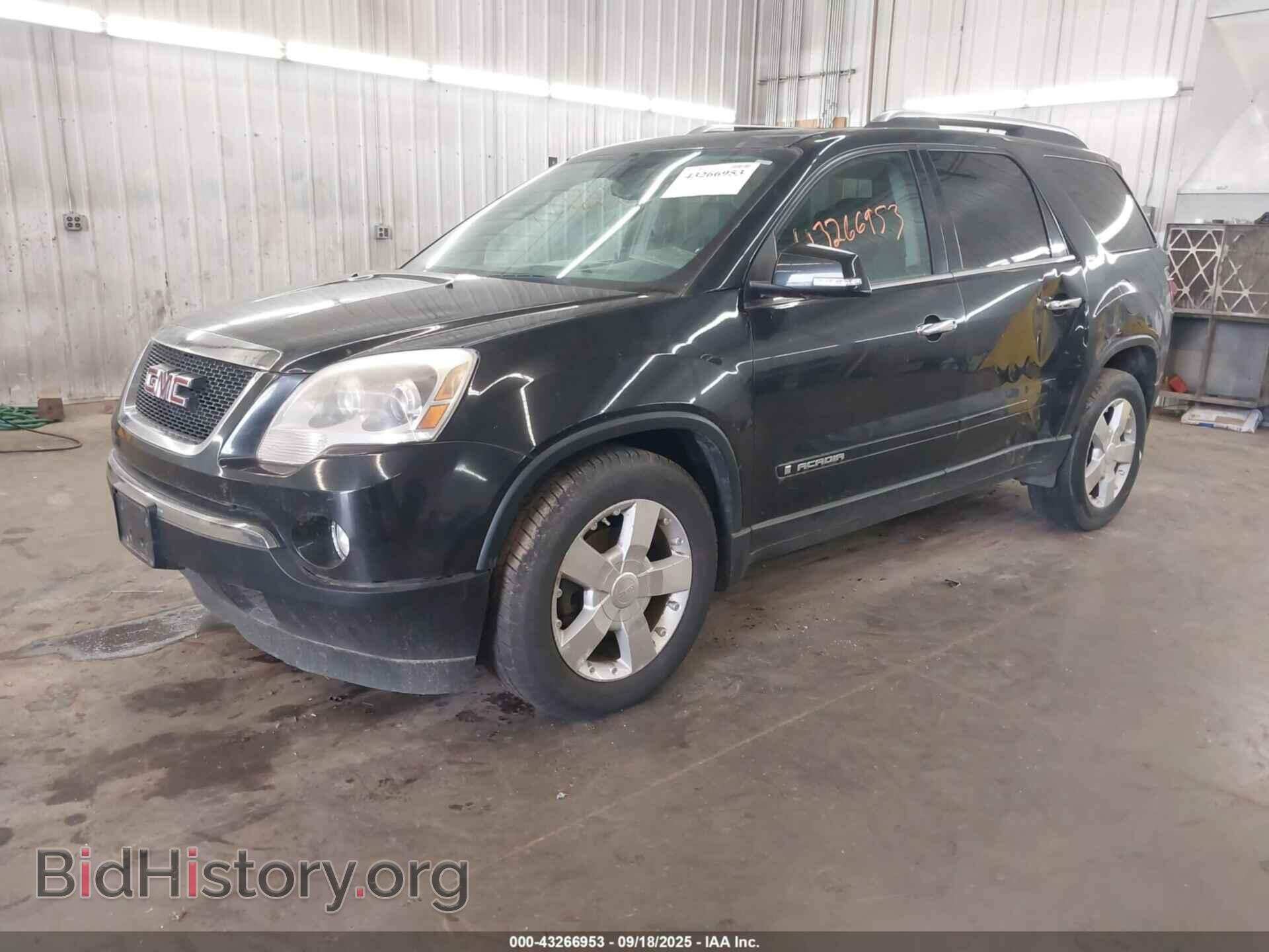 2008 GMC ACADIA - VIN: 1GKEV33738J252403 - Фото 2