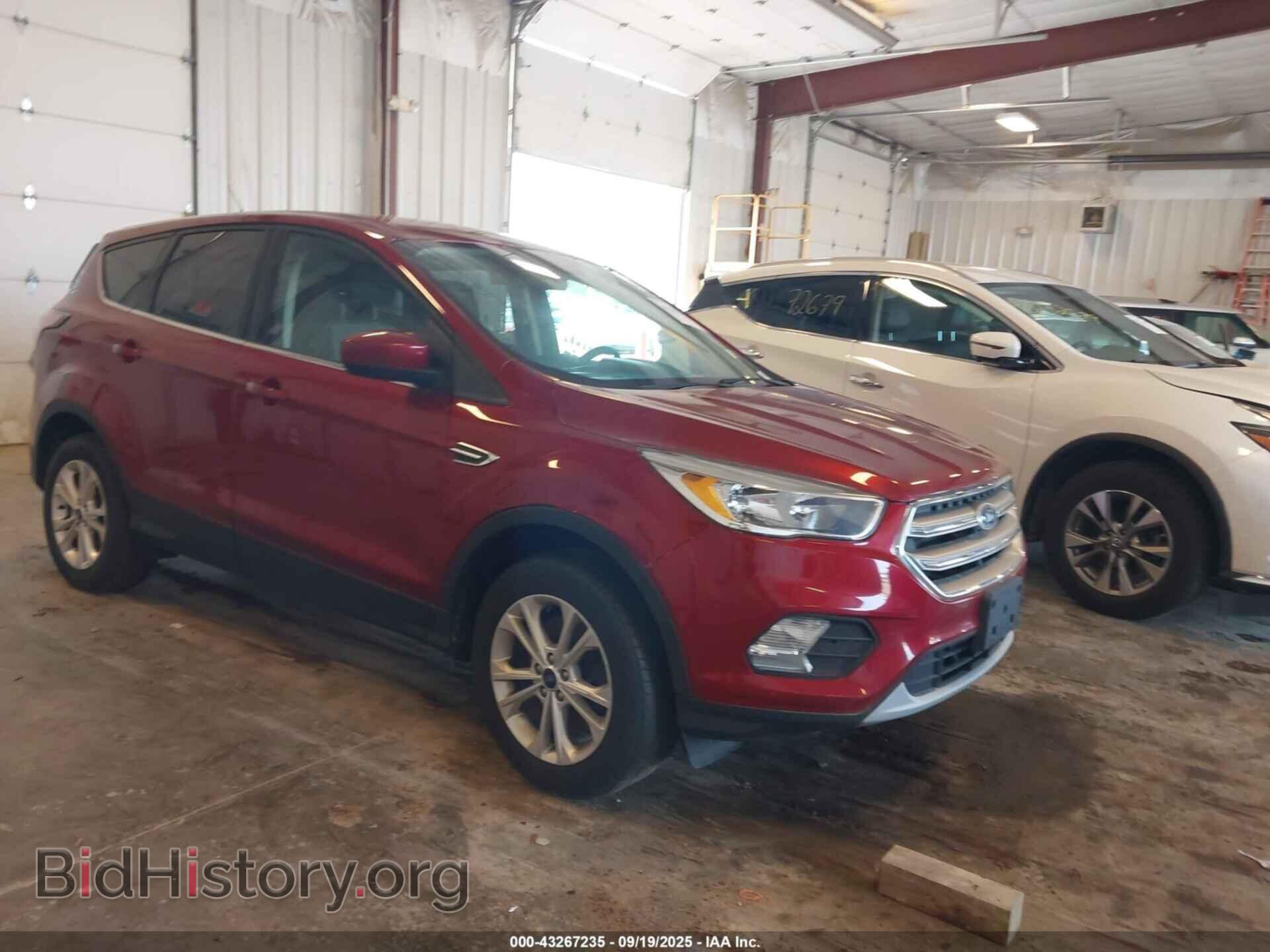 Фотография 1FMCU9GD4HUB25193 - FORD ESCAPE 2017