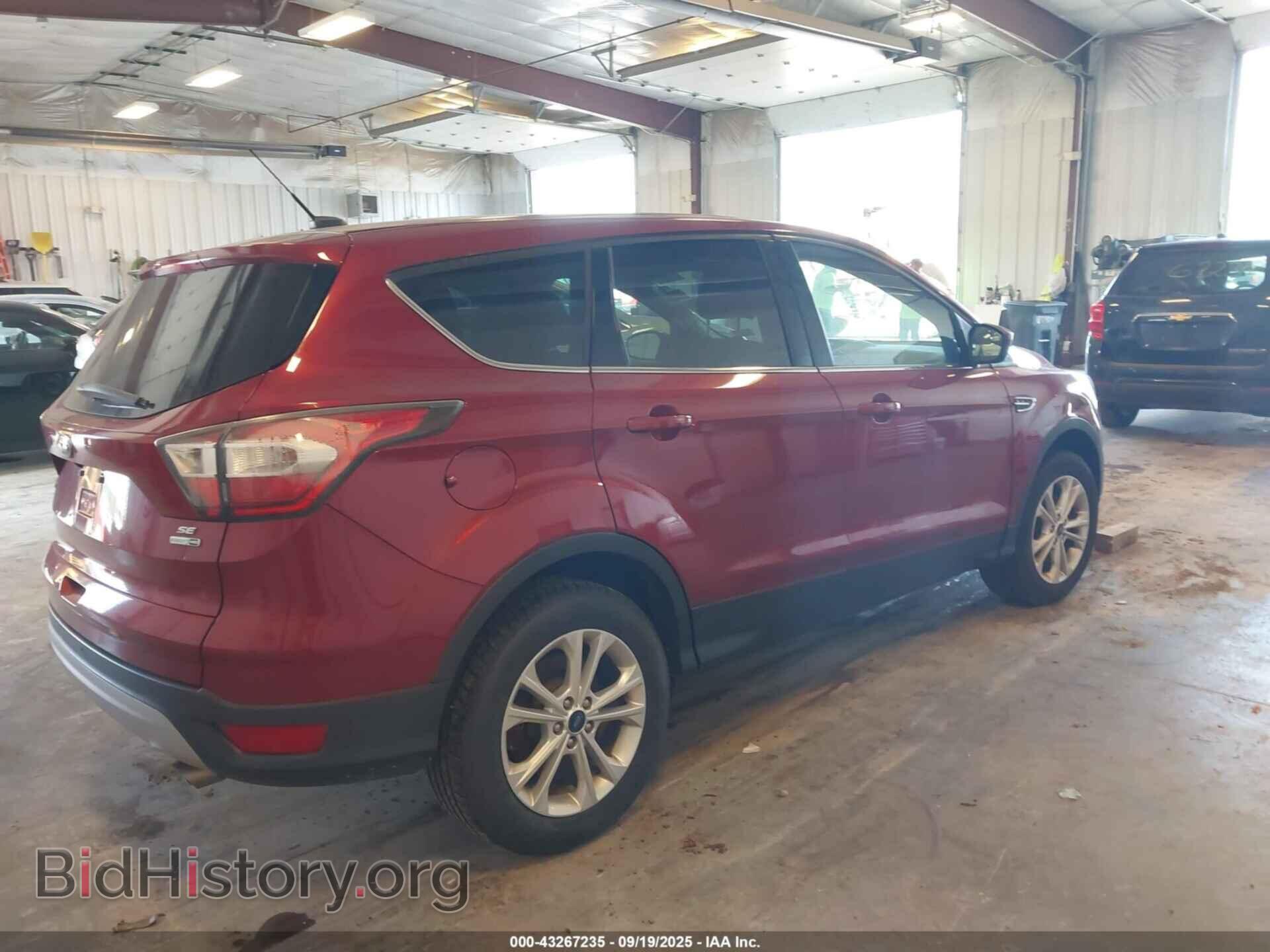 2017 FORD ESCAPE - VIN: 1FMCU9GD4HUB25193 - Фото 4