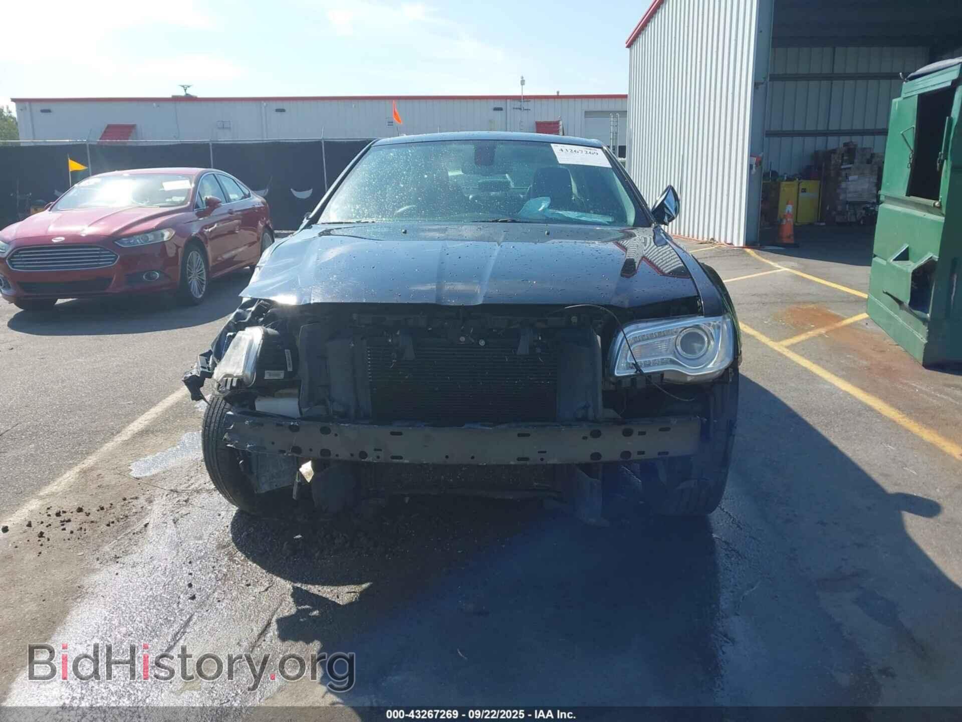 2017 CHRYSLER 300C - VIN: 2C3CCAEG2HH610106 - Фото 13