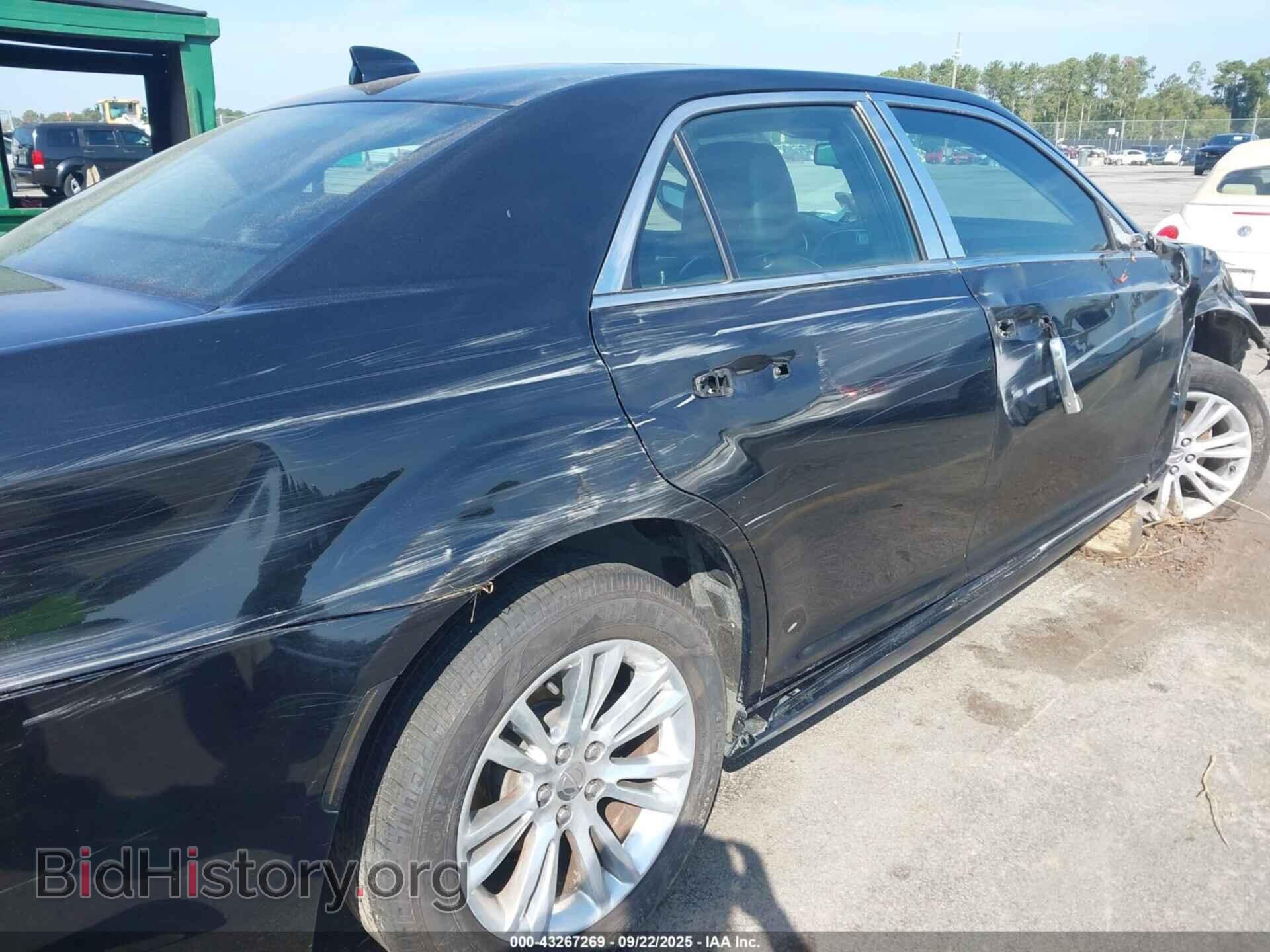 2017 CHRYSLER 300C - VIN: 2C3CCAEG2HH610106 - Фото 6
