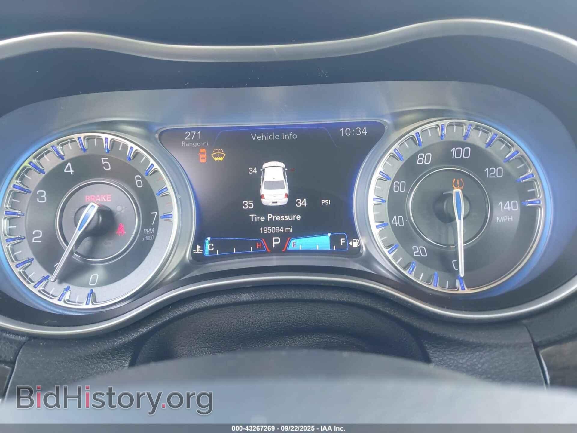 2017 CHRYSLER 300C - VIN: 2C3CCAEG2HH610106 - Фото 7