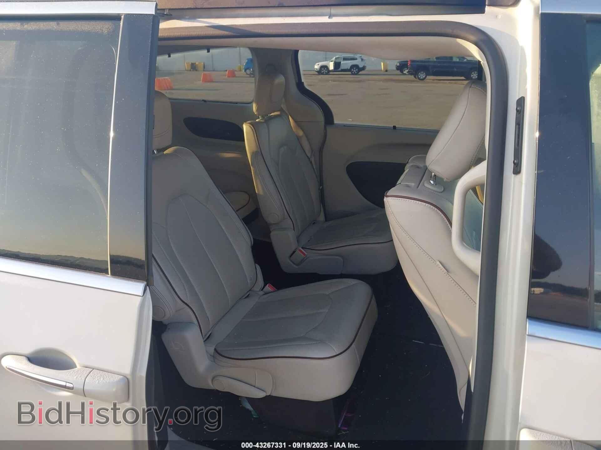 2020 CHRYSLER PACIFICA - VIN: 2C4RC1GG9LR177552 - Фото 8