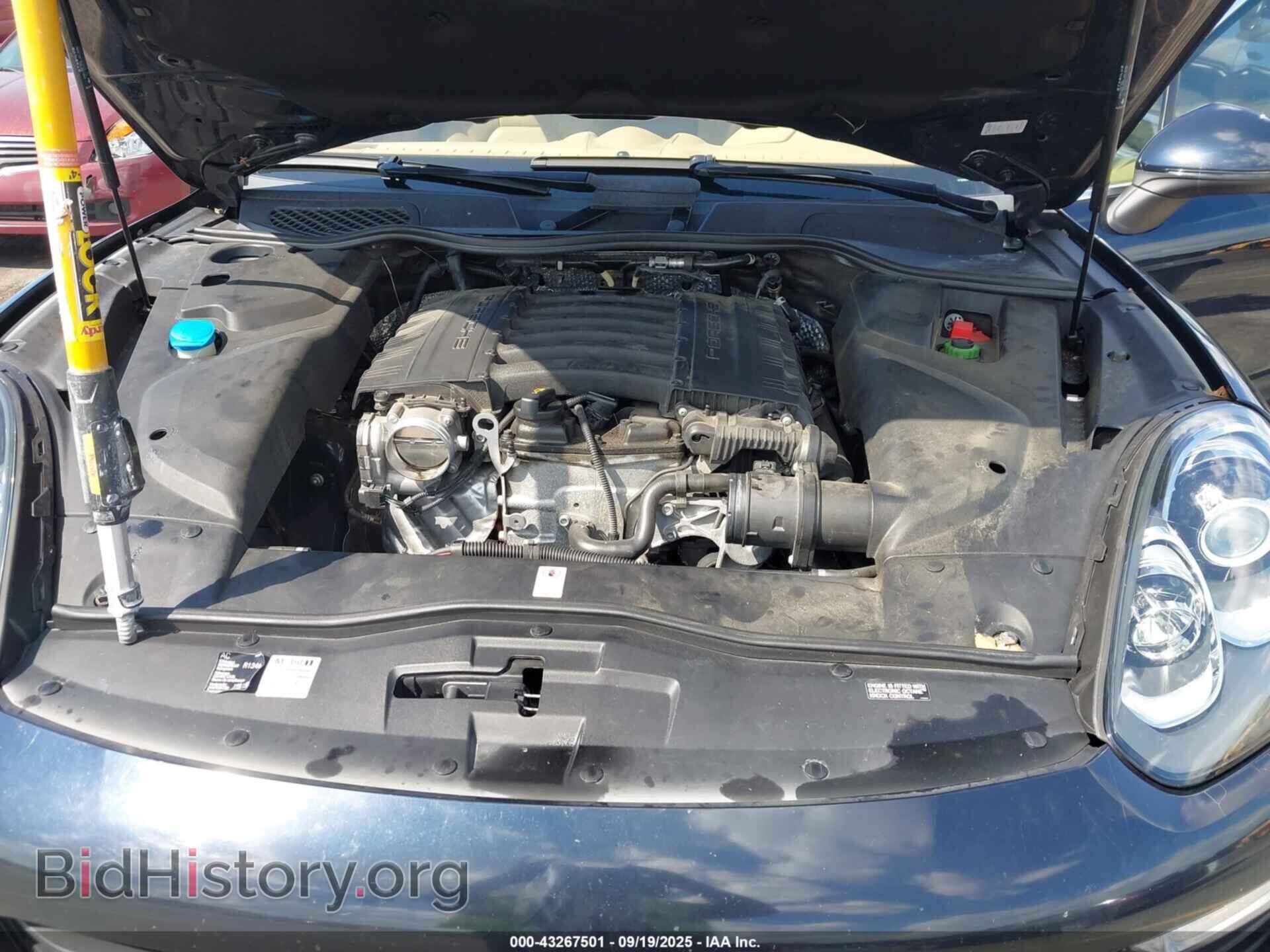 2016 PORSCHE CAYENNE - VIN: WP1AA2A2XGLA00611 - Фото 10