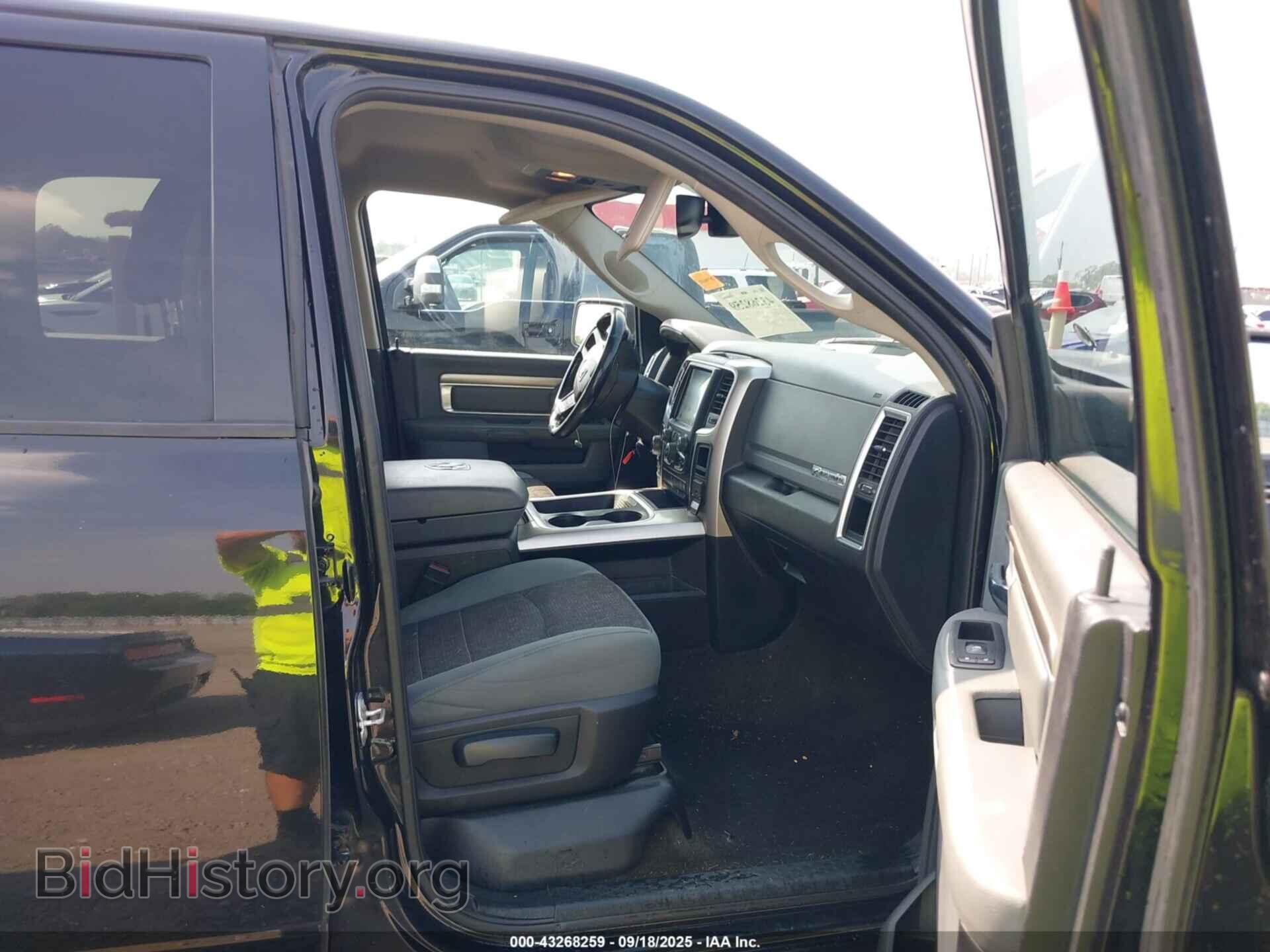2017 RAM 1500 - VIN: 3C6RR7LT8HG688758 - Фото 5