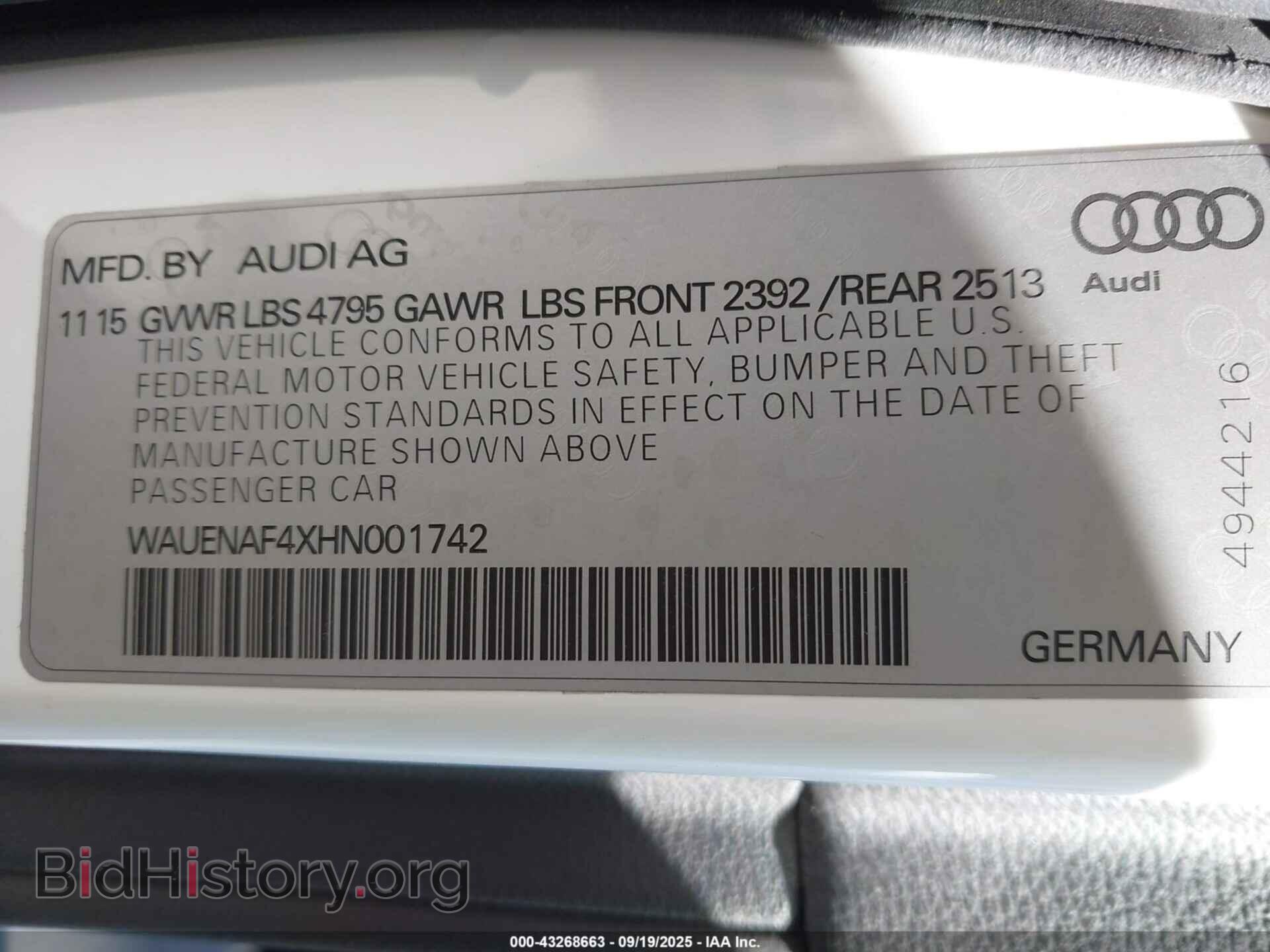 2017 AUDI A4 - VIN: WAUENAF4XHN001742 - Фото 9