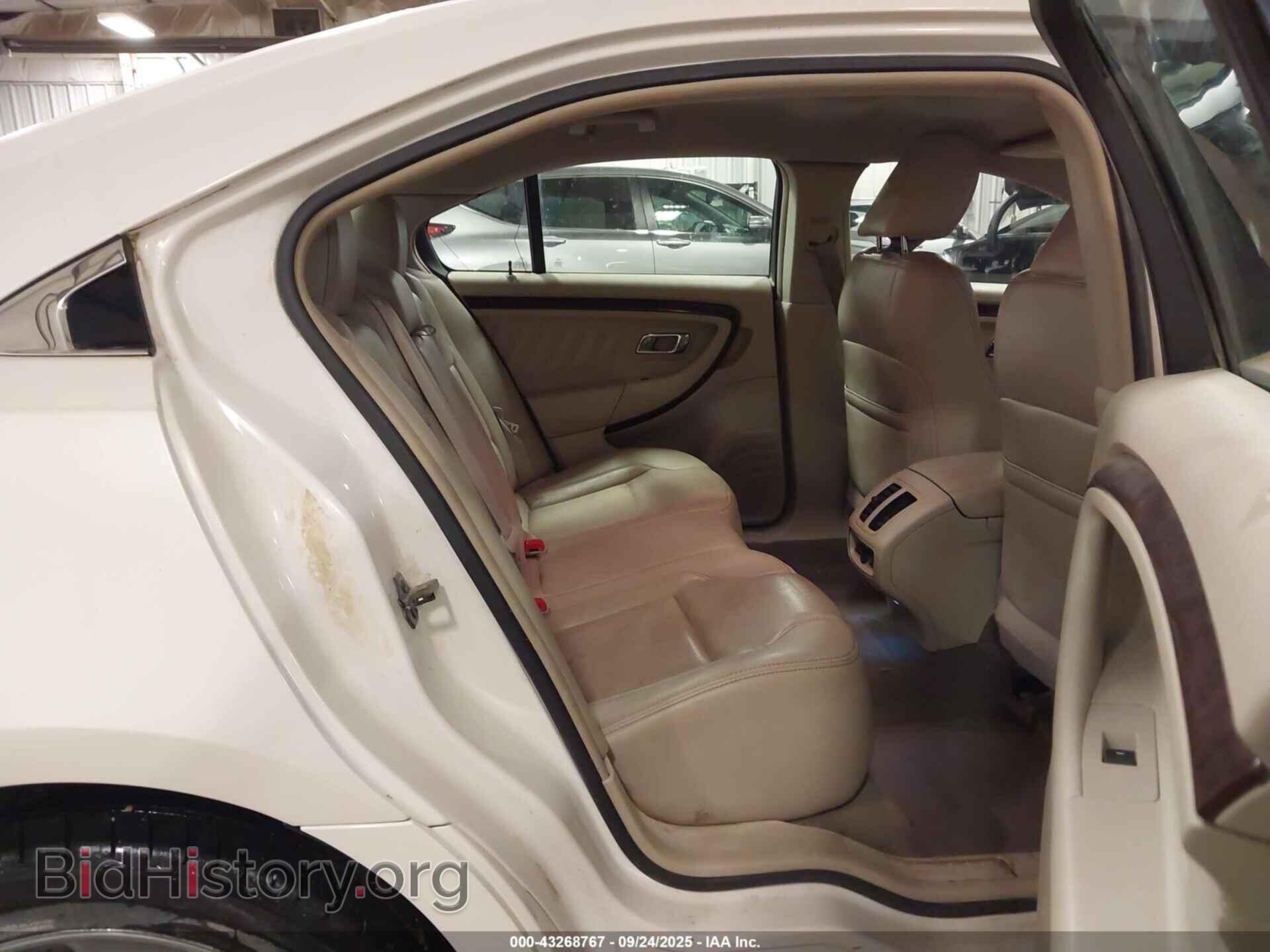 2011 FORD TAURUS - VIN: 1FAHP2FW5BG142088 - Фото 8
