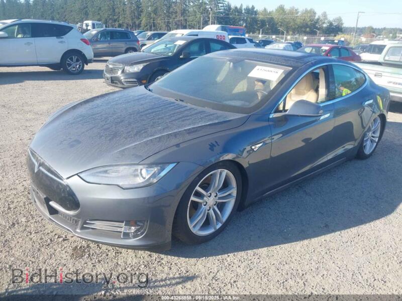 2013 Tesla MODEL S (VIN 5YJSA1CN7DFP15593) — фото 2 из 18