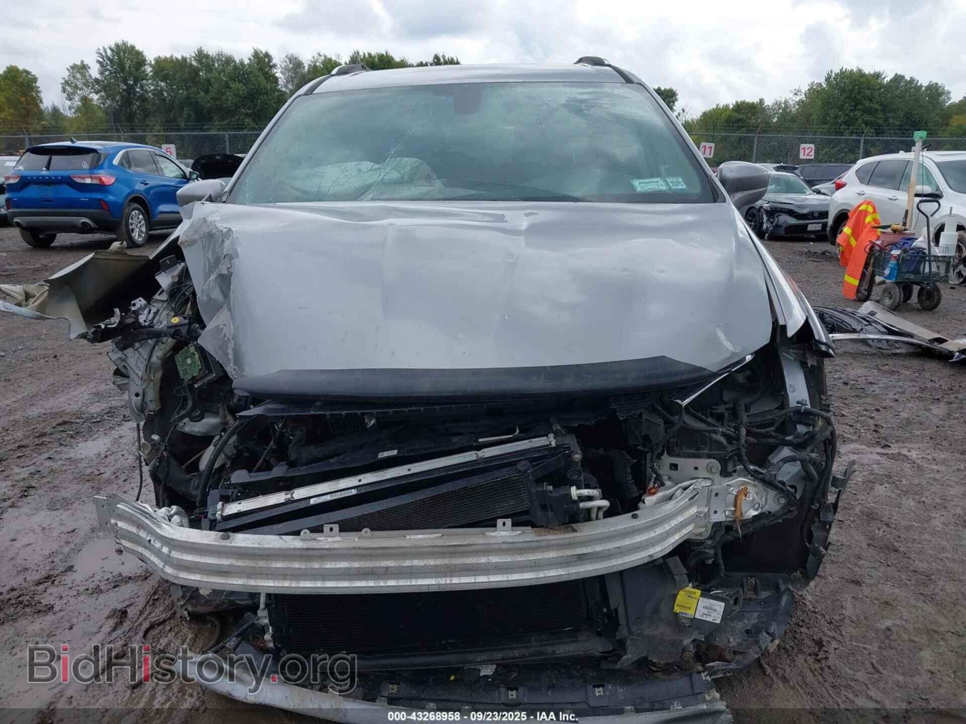 2017 CHRYSLER PACIFICA - VIN: 2C4RC1EGXHR517642 - Фото 12