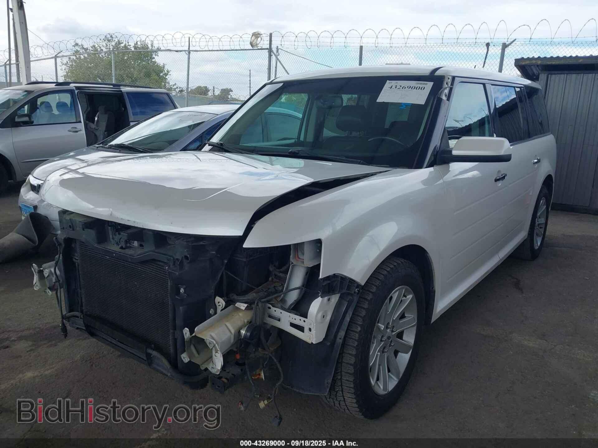 2011 FORD FLEX - VIN: 2FMGK5CC7BBD19033 - Фото 2