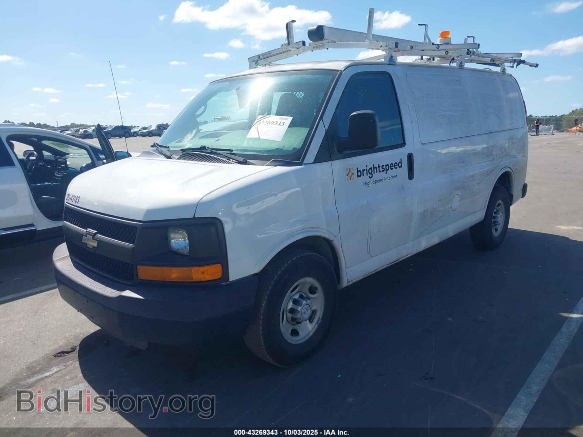 2014 CHEVROLET EXPRESS 2500 - VIN: 1GCWGFCA4E1205092 - Фото 2