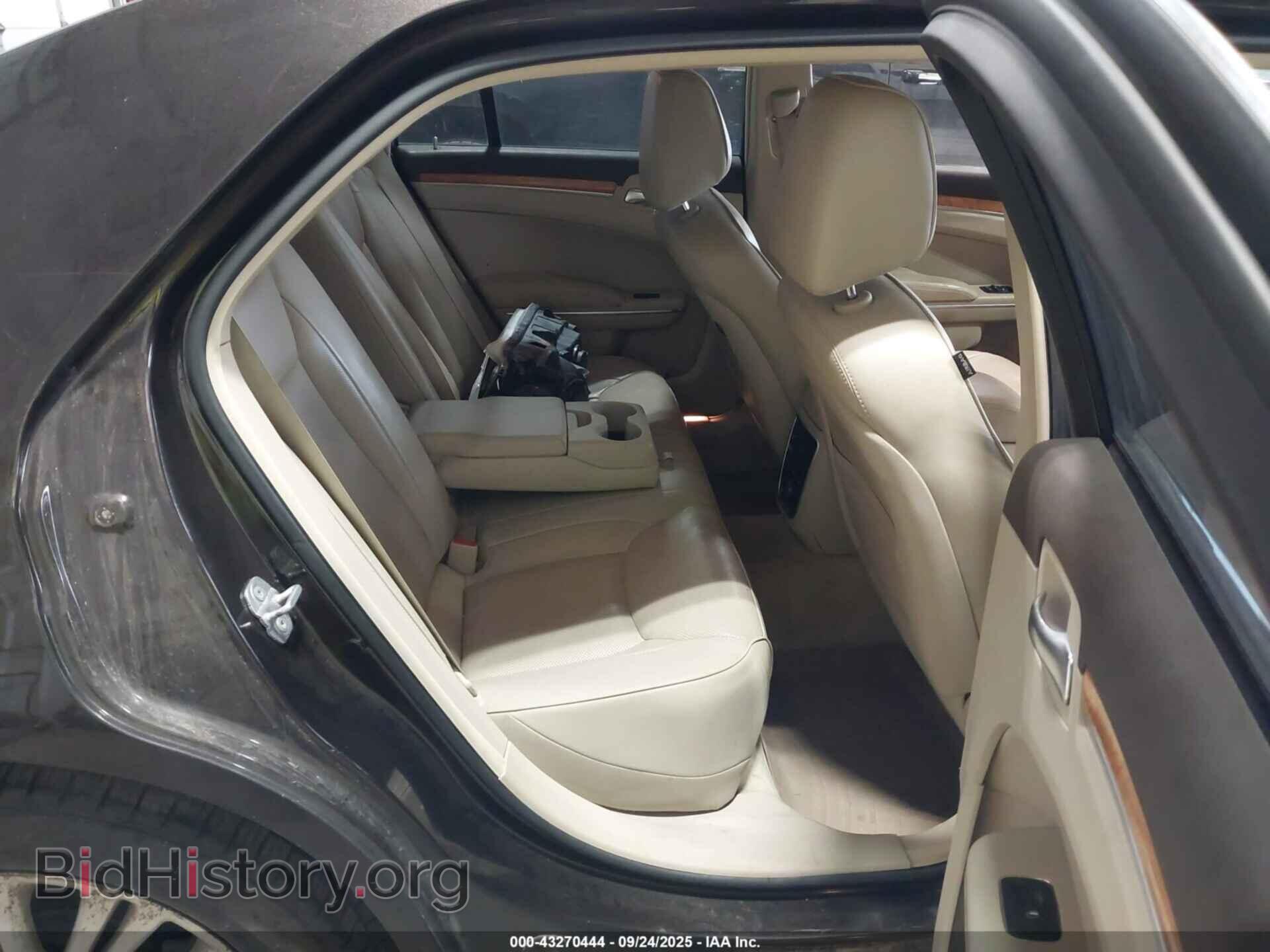 2013 CHRYSLER 300C - VIN: 2C3CCAKG2DH699660 - Фото 8