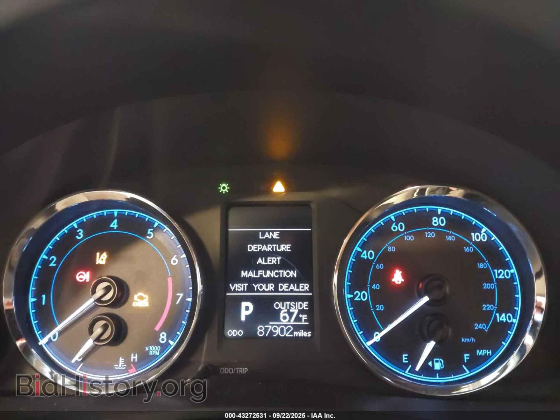 2017 TOYOTA COROLLA - VIN: 2T1BURHE1HC822390 - Фото 7