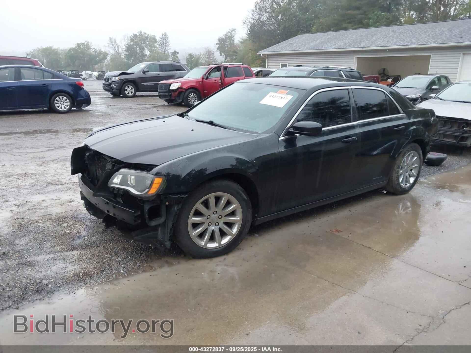 2014 CHRYSLER 300 - VIN: 2C3CCAAG9EH286685 - Фото 2