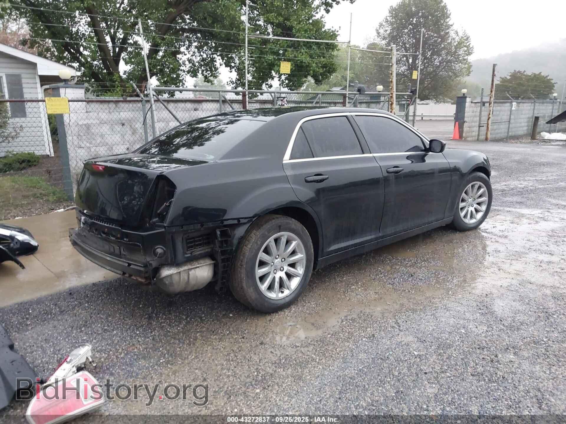 2014 CHRYSLER 300 - VIN: 2C3CCAAG9EH286685 - Фото 4