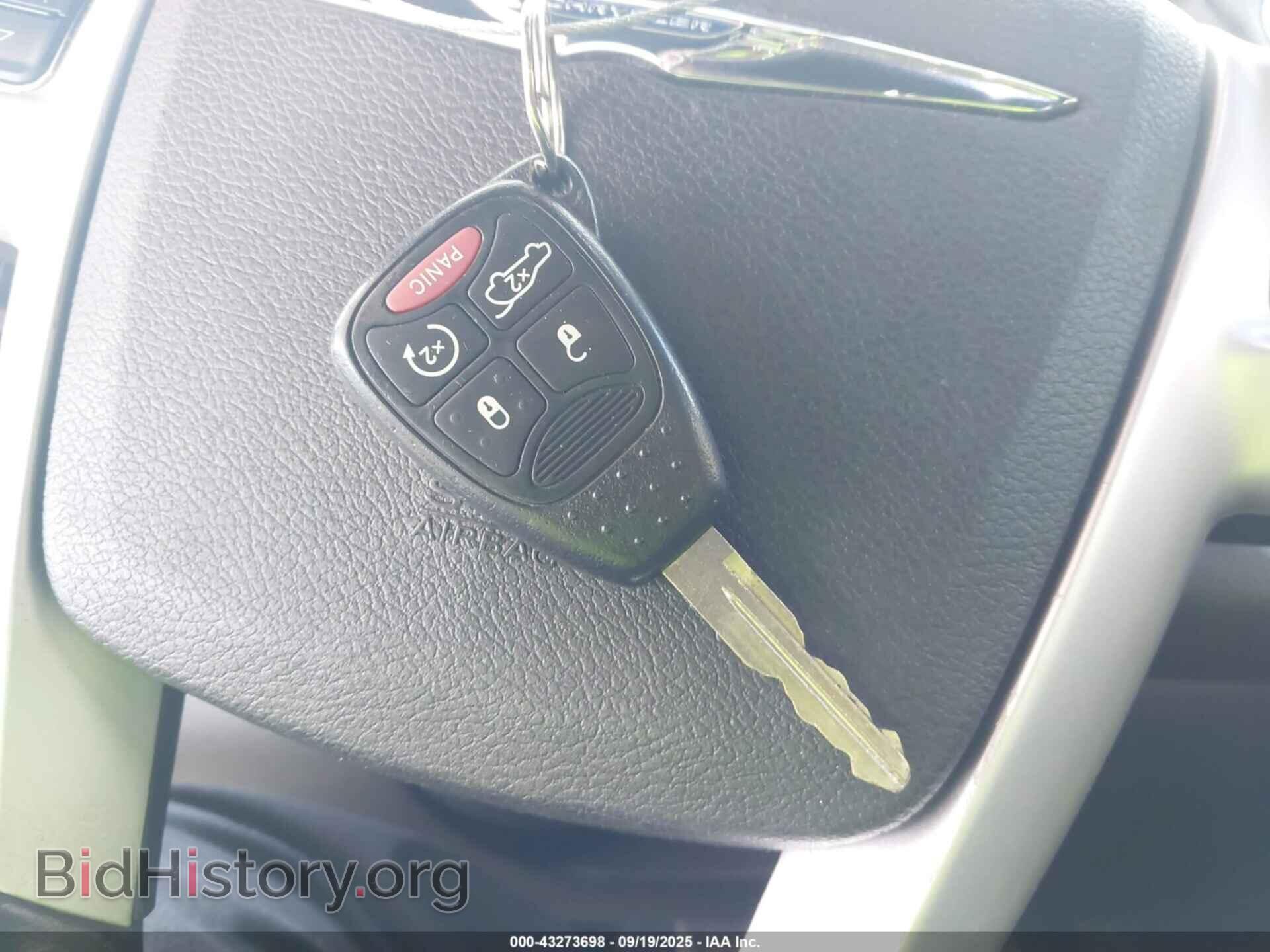 2012 CHRYSLER 200 - VIN: 1C3CCBCB6CN197247 - Фото 11