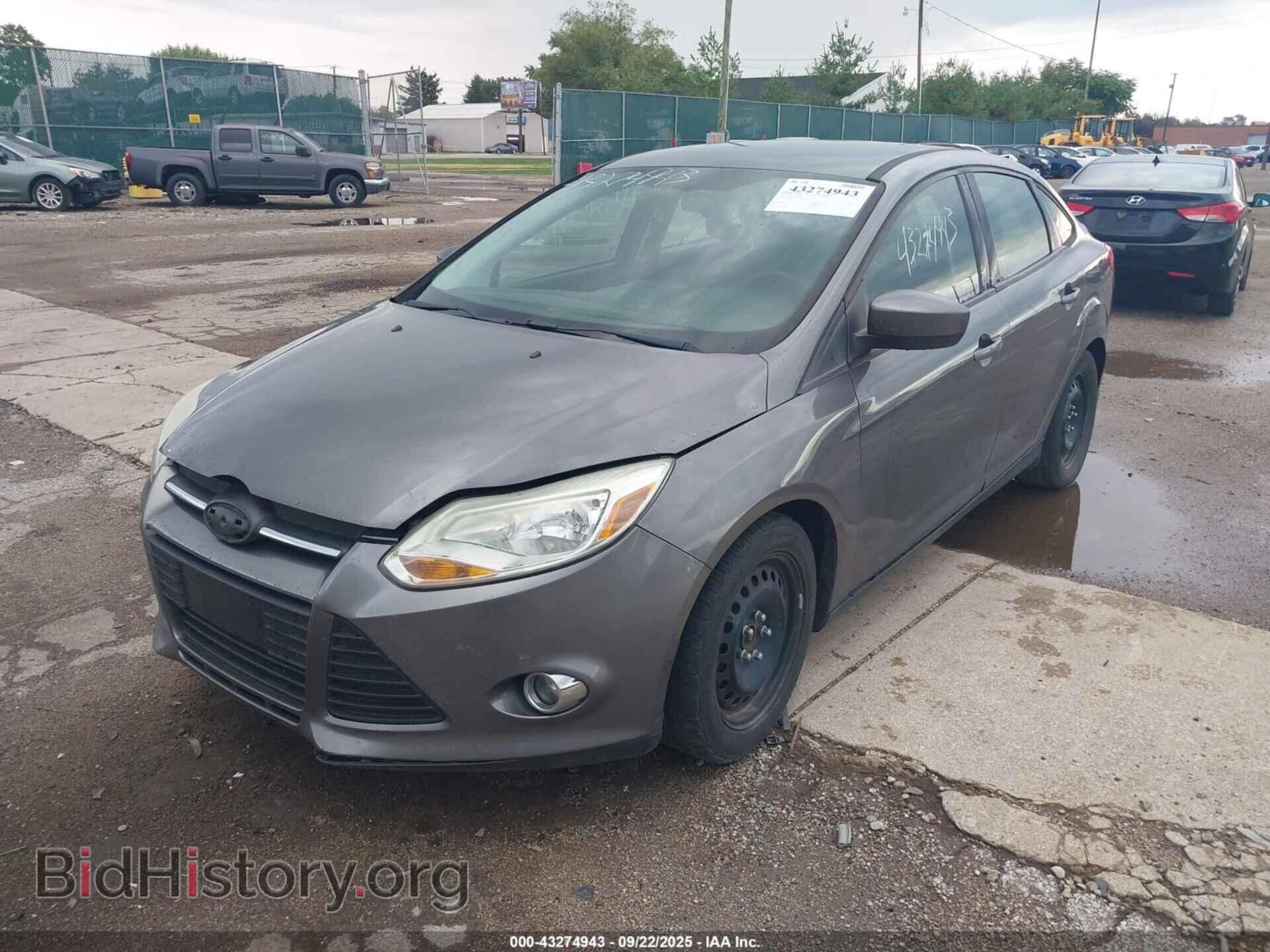 2012 FORD FOCUS - VIN: 1FAHP3F23CL323556 - Фото 2