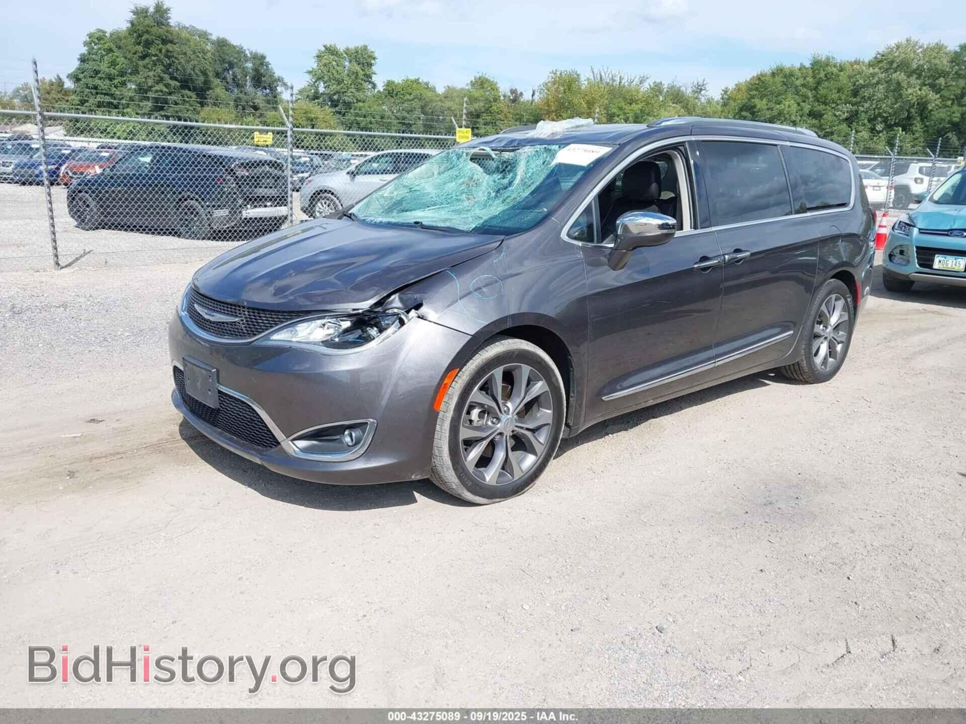 2017 CHRYSLER PACIFICA - VIN: 2C4RC1GG6HR741343 - Фото 2