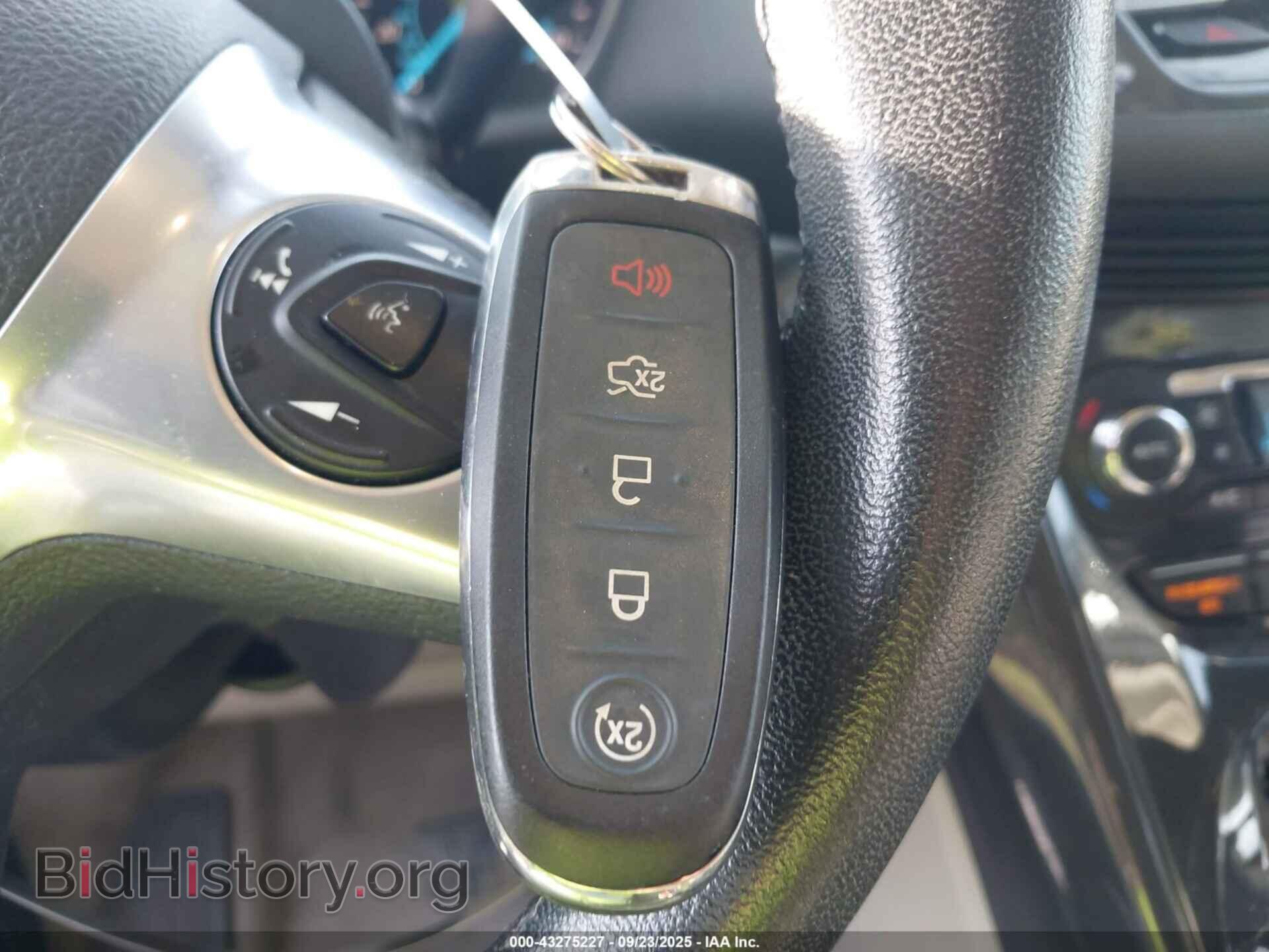 2016 FORD ESCAPE - VIN: 1FMCU0JX8GUA49040 - Photo 11