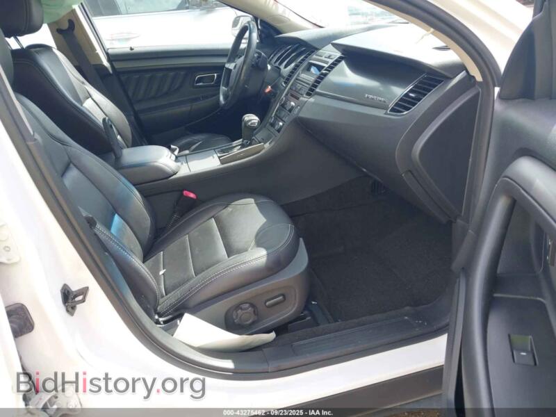 2011 Ford TAURUS (VIN 1FAHP2EW4BG190702) — фото 5 из 16