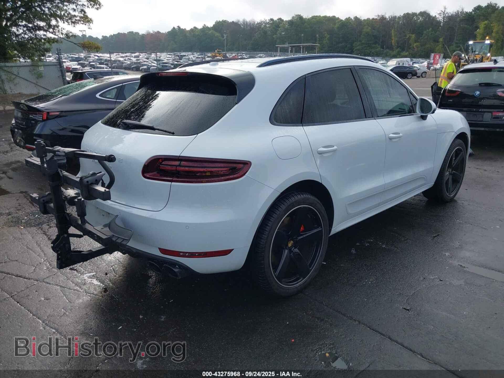 2017 PORSCHE MACAN - VIN: WP1AF2A50HLB61143 - Photo 4