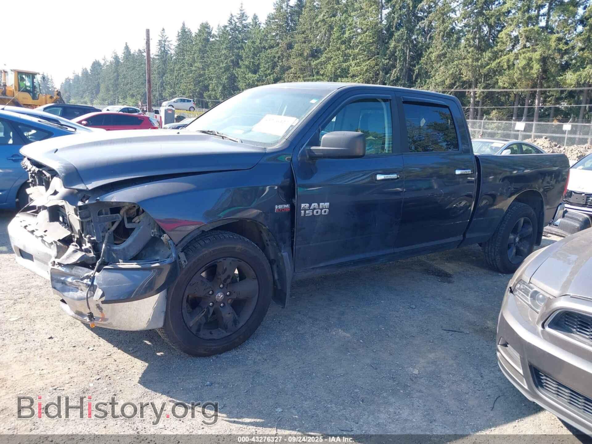 2017 RAM 1500 - VIN: 1C6RR7TT7HS677839 - Фото 2