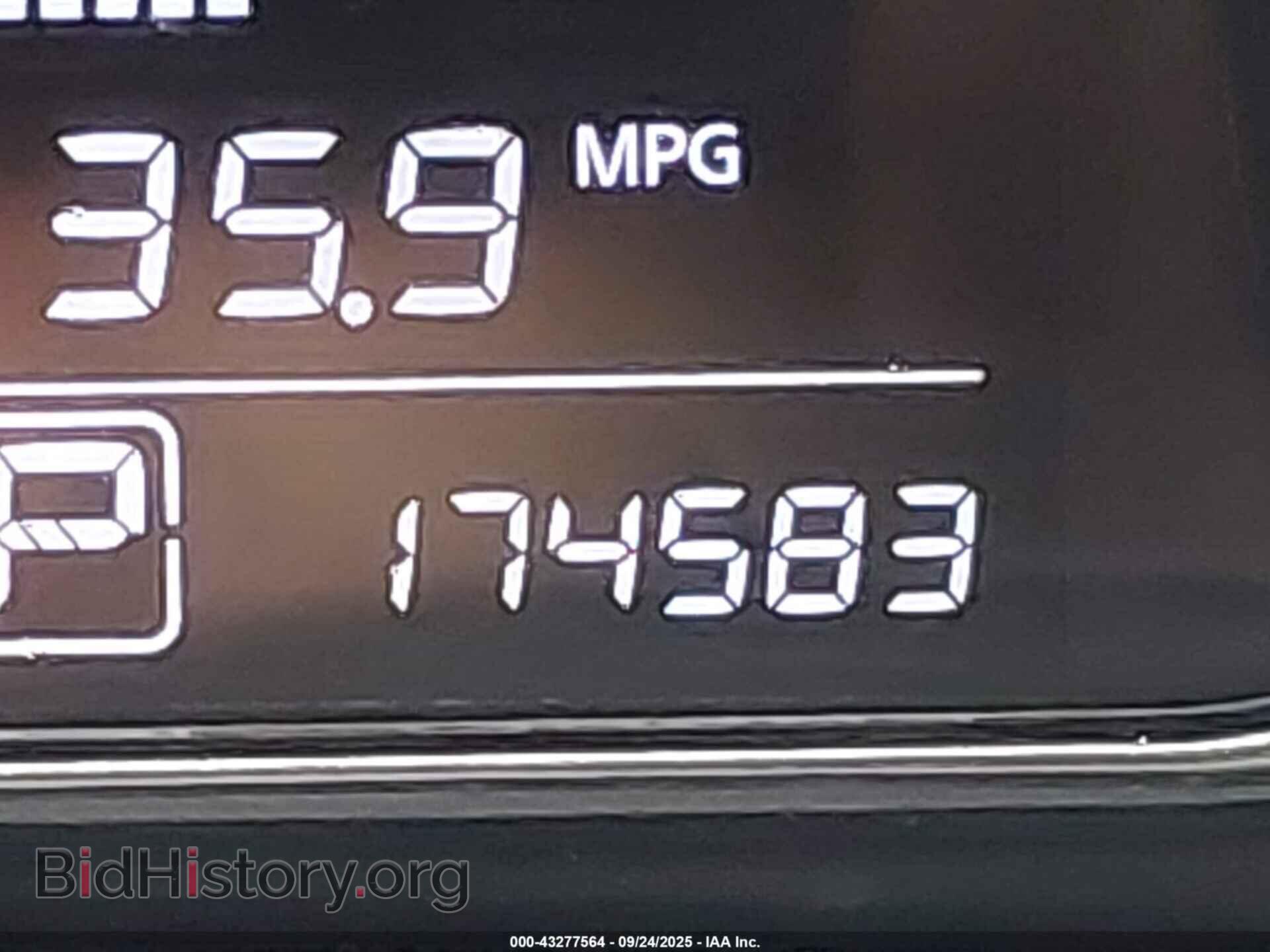 2014 NISSAN SENTRA - VIN: 3N1AB7AP1EL663609 - Фото 16