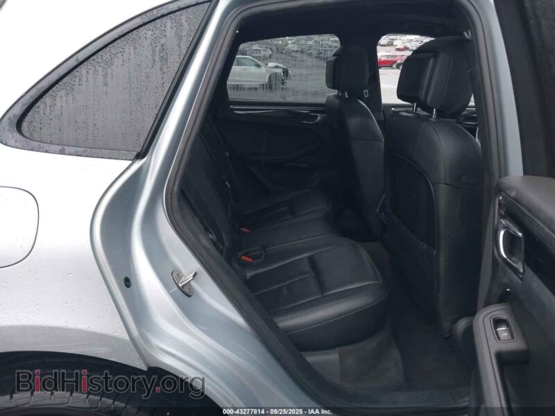 2016 Porsche MACAN (VIN WP1AB2A58GLB53348) — фото 8 из 17