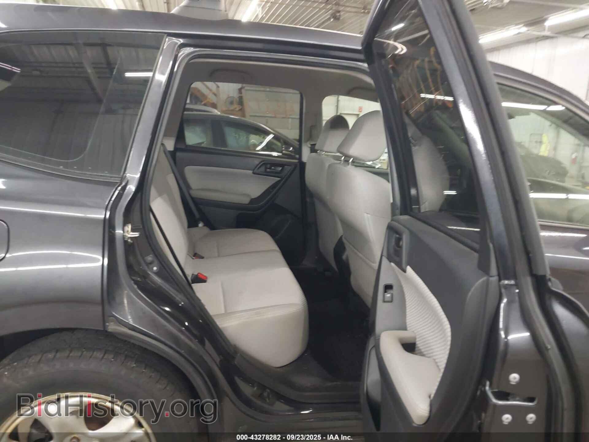 2017 SUBARU FORESTER - VIN: JF2SJAAC1HH517116 - Фото 8