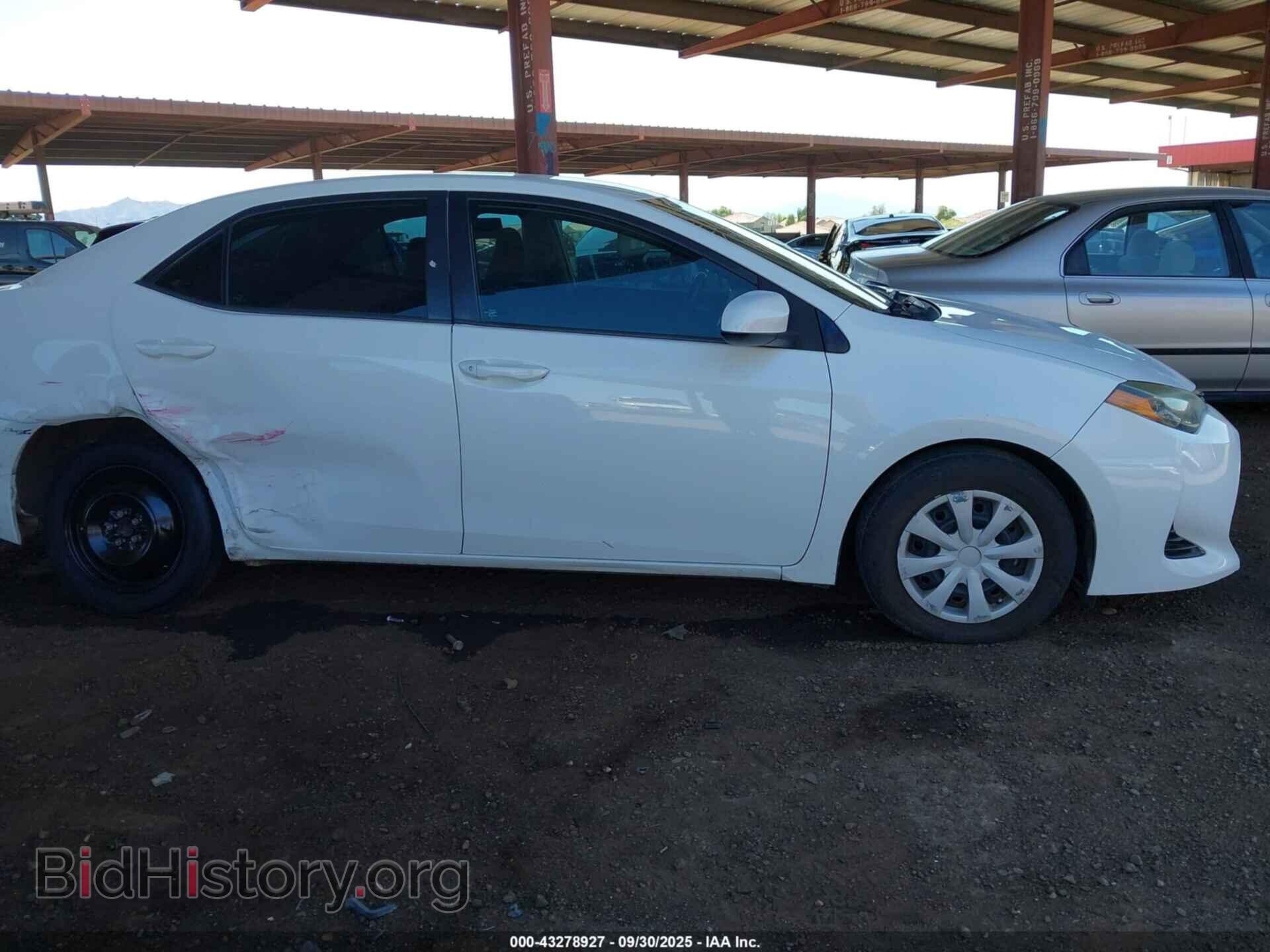 2018 TOYOTA COROLLA - VIN: 2T1BURHEXJC984699 - Фото 13