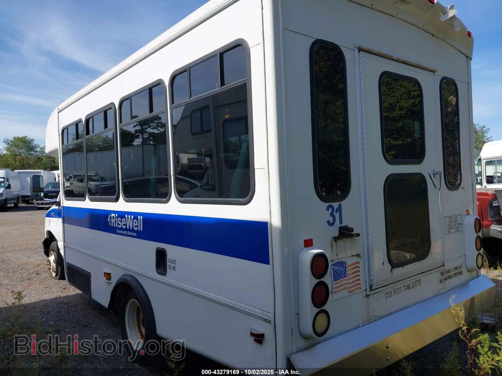 2010 FORD E-450 CUTAWAY - VIN: 1FDFE4FS7ADB01733 - Фото 3