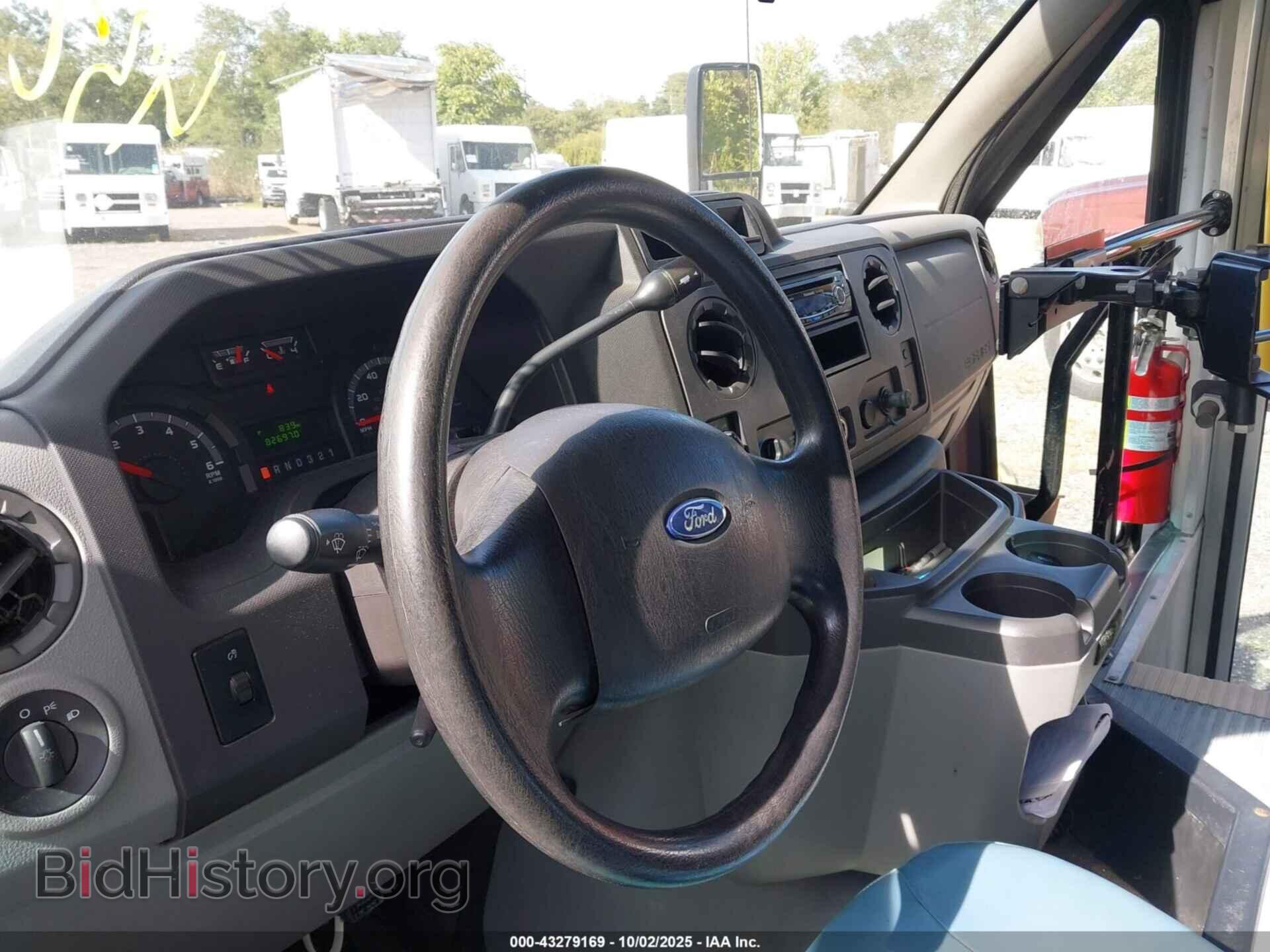 2010 FORD E-450 CUTAWAY - VIN: 1FDFE4FS7ADB01733 - Фото 6