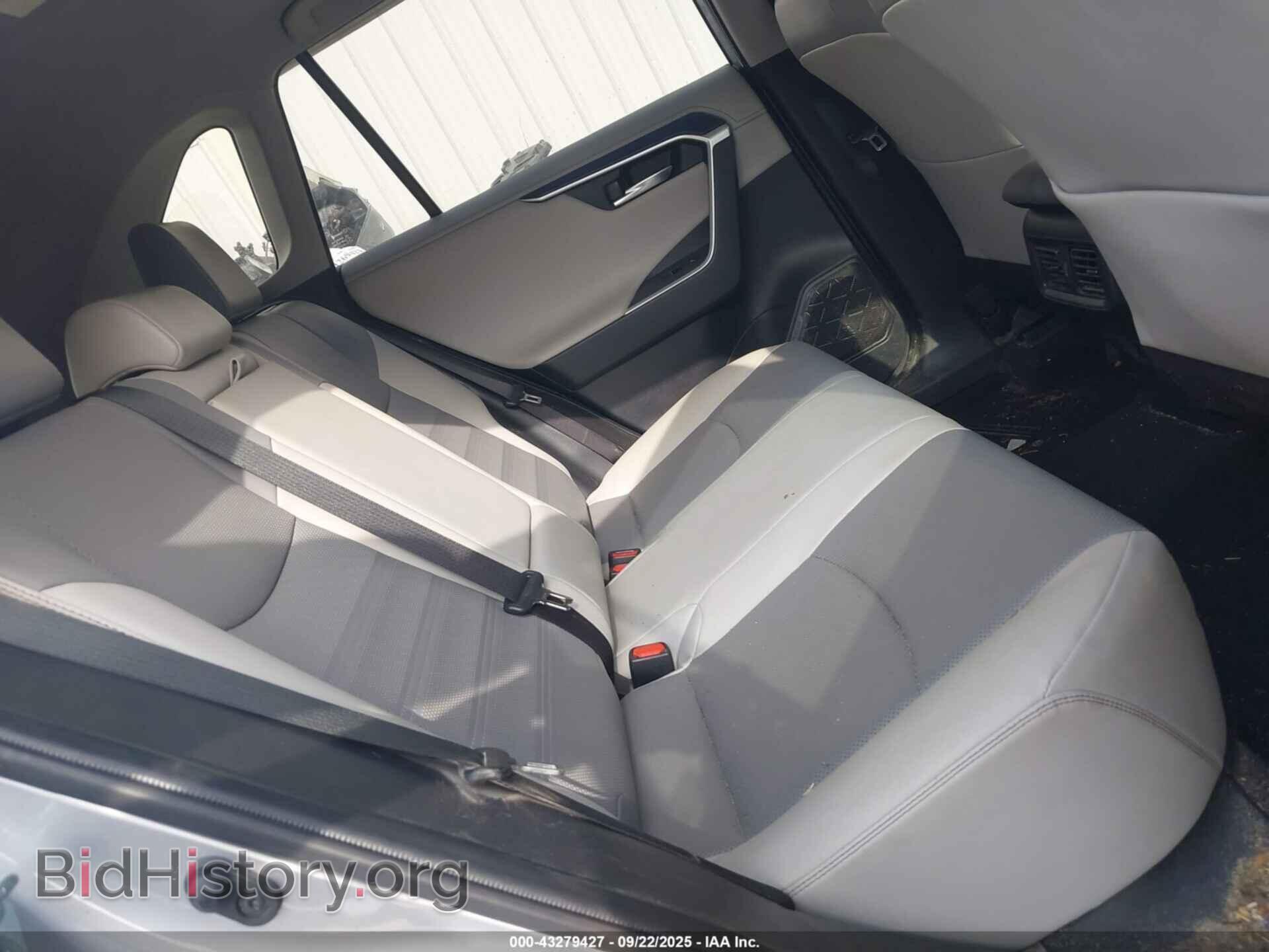 2021 TOYOTA RAV4 - VIN: JTMN1RFVXMD083493 - Фото 8