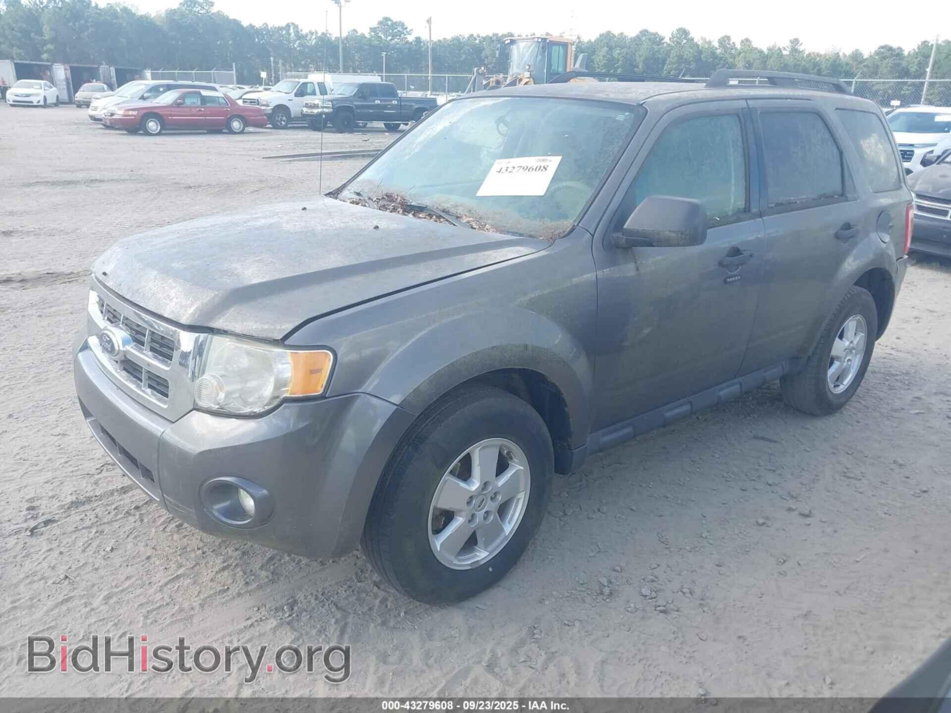 2011 FORD ESCAPE - VIN: 1FMCU0D7XBKB63444 - Фото 2