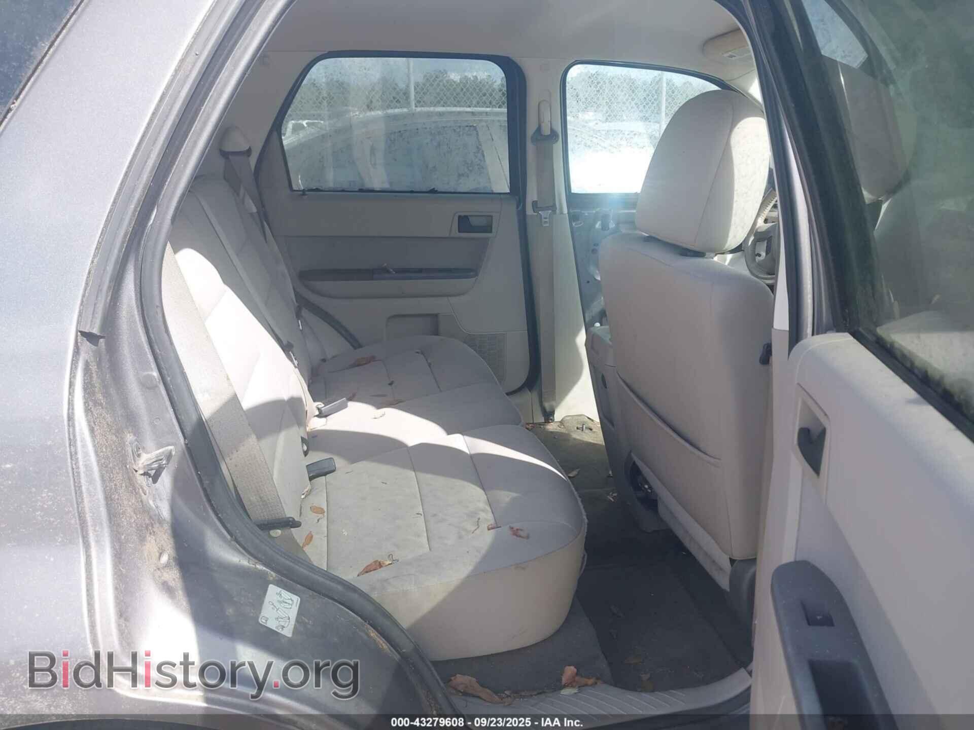 2011 FORD ESCAPE - VIN: 1FMCU0D7XBKB63444 - Фото 8