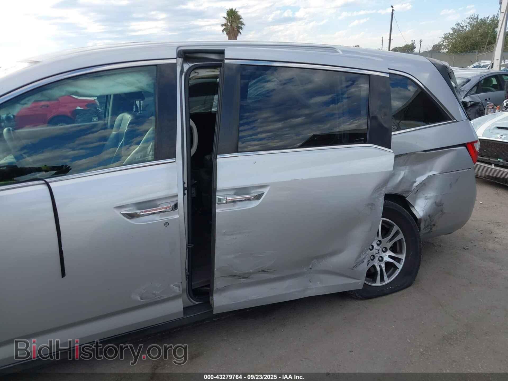 2011 HONDA ODYSSEY - VIN: 5FNRL5H68BB009067 - Фото 6