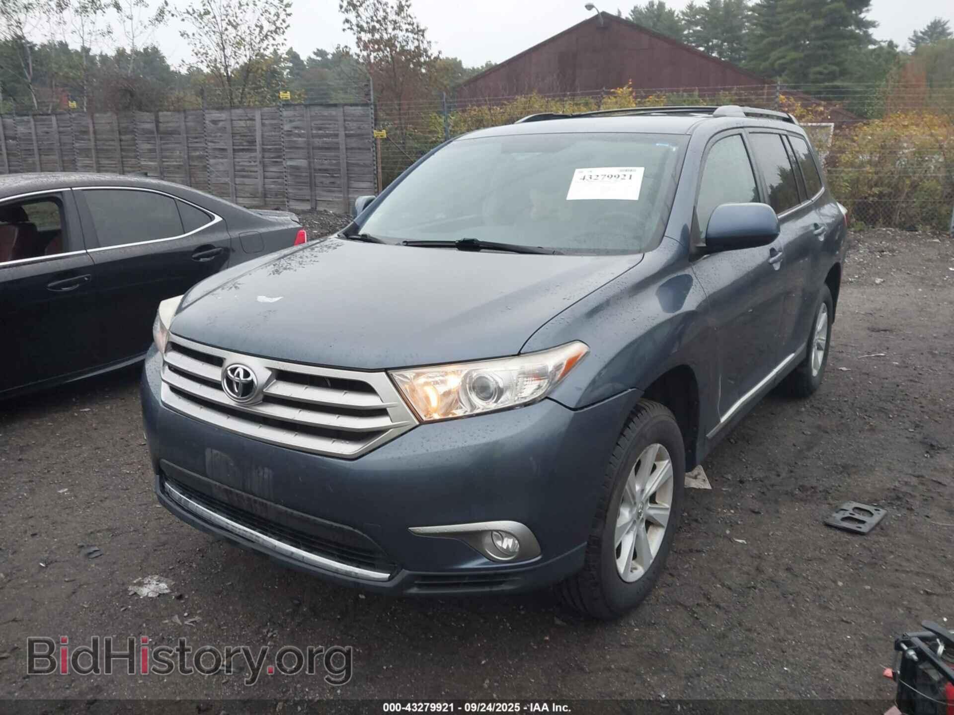 2013 TOYOTA HIGHLANDER - VIN: 5TDBK3EH8DS252374 - Фото 2